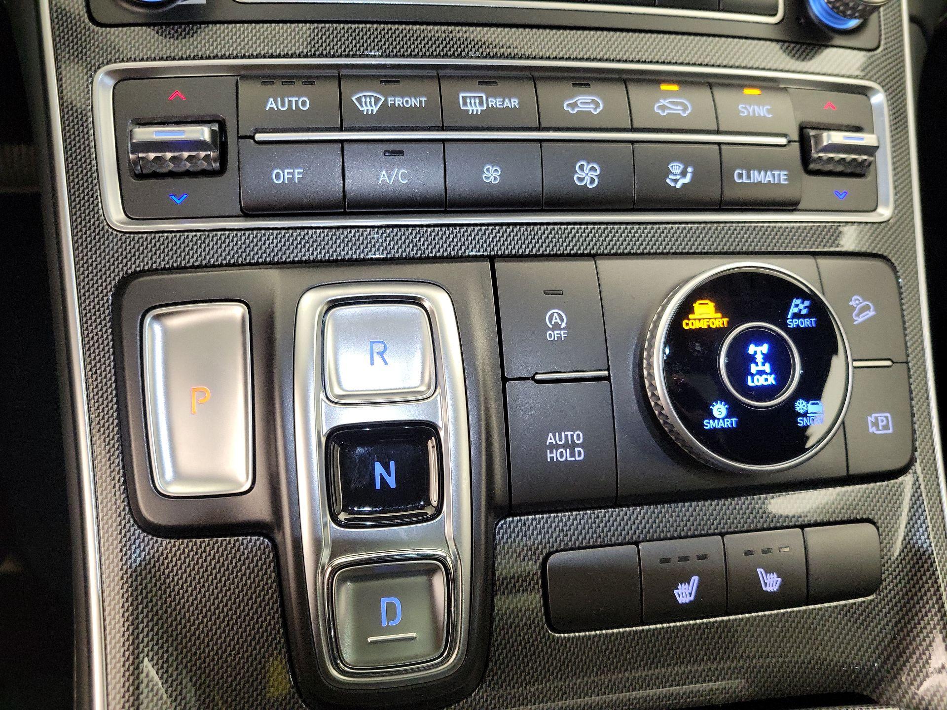 Thumbnail: 2023 Hyundai Santa Fe - 18