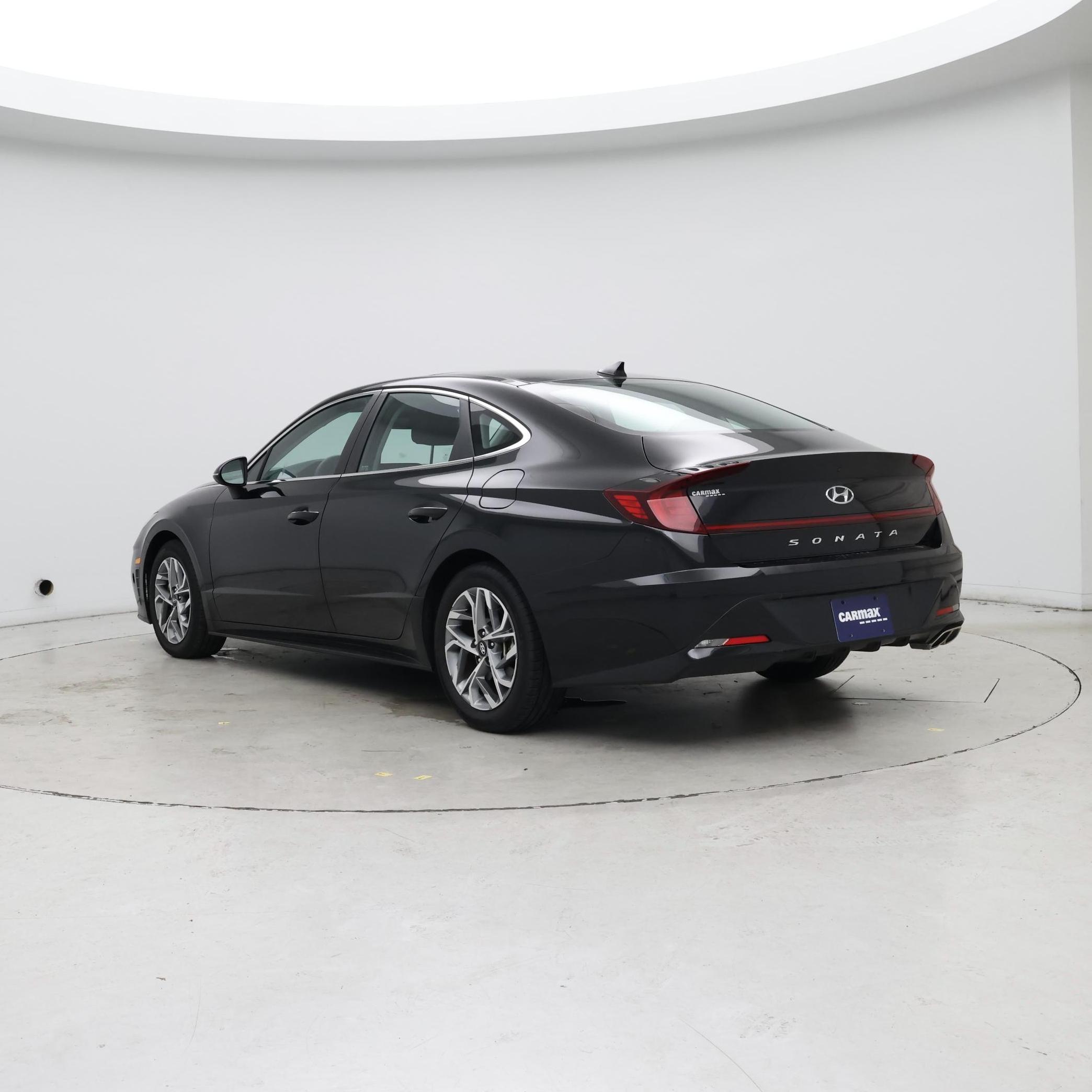 Thumbnail: 2023 Hyundai Sonata - 2