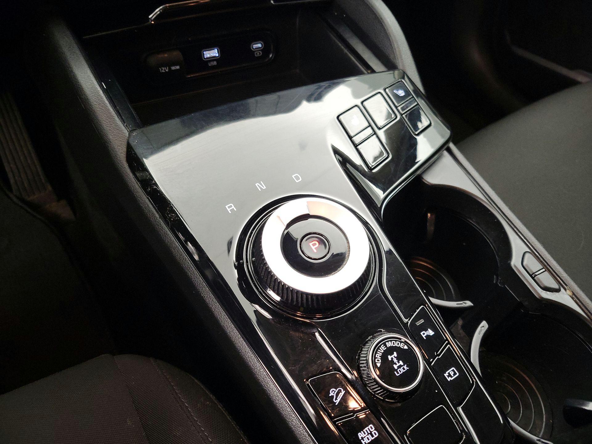 Thumbnail: 2023 Kia Sportage - 17