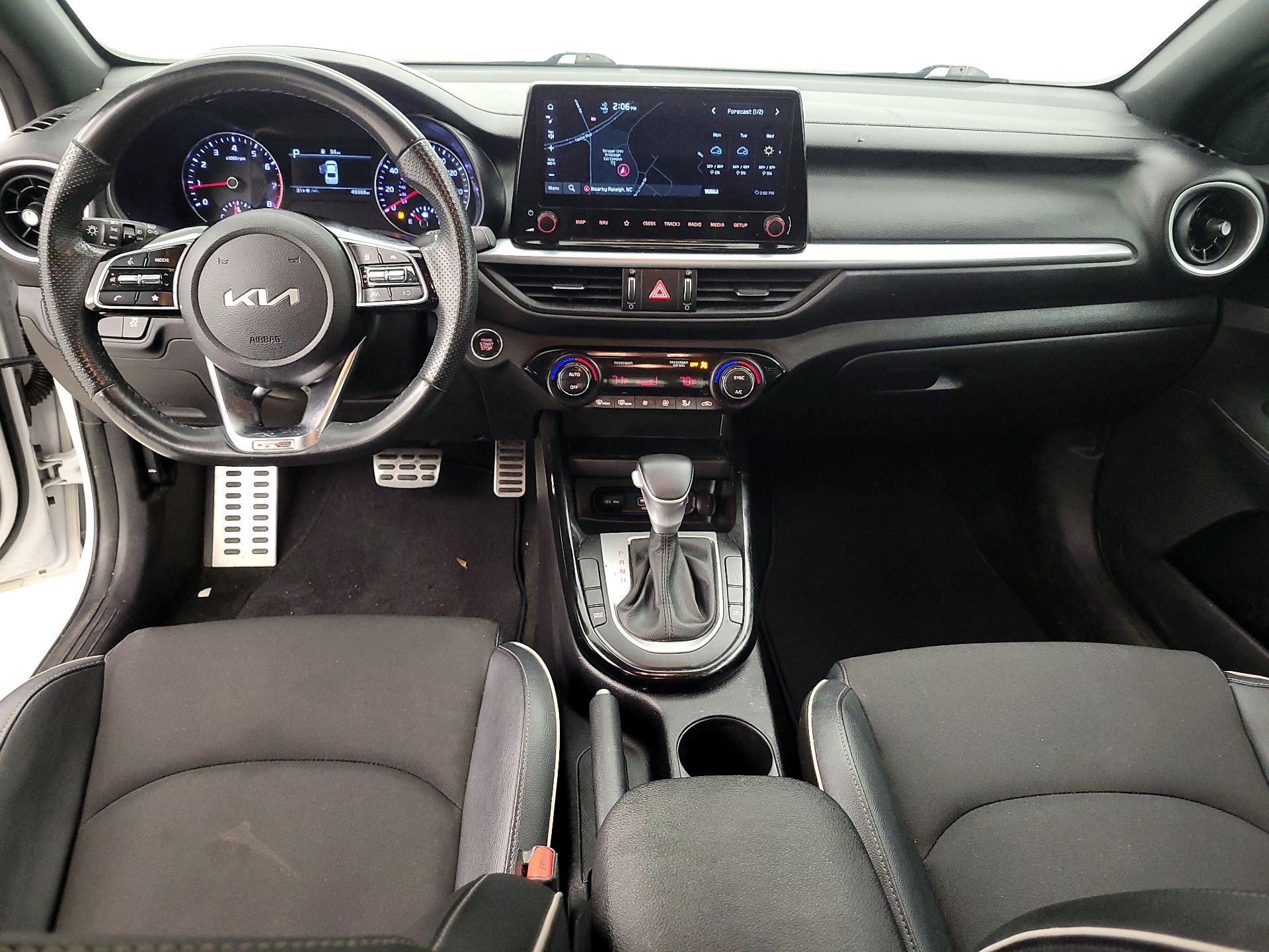 Thumbnail: 2023 Kia Forte - 9