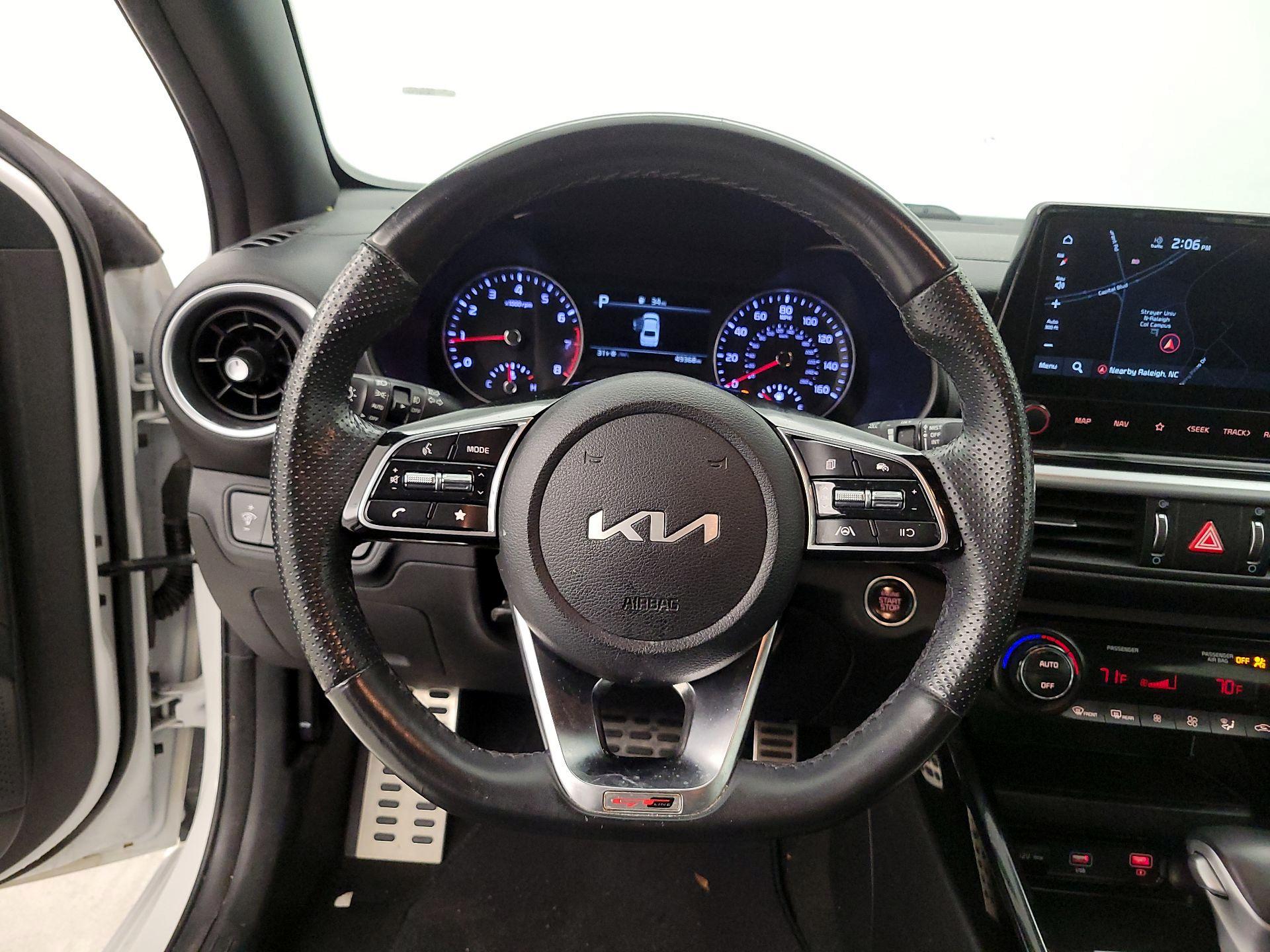 Thumbnail: 2023 Kia Forte - 10