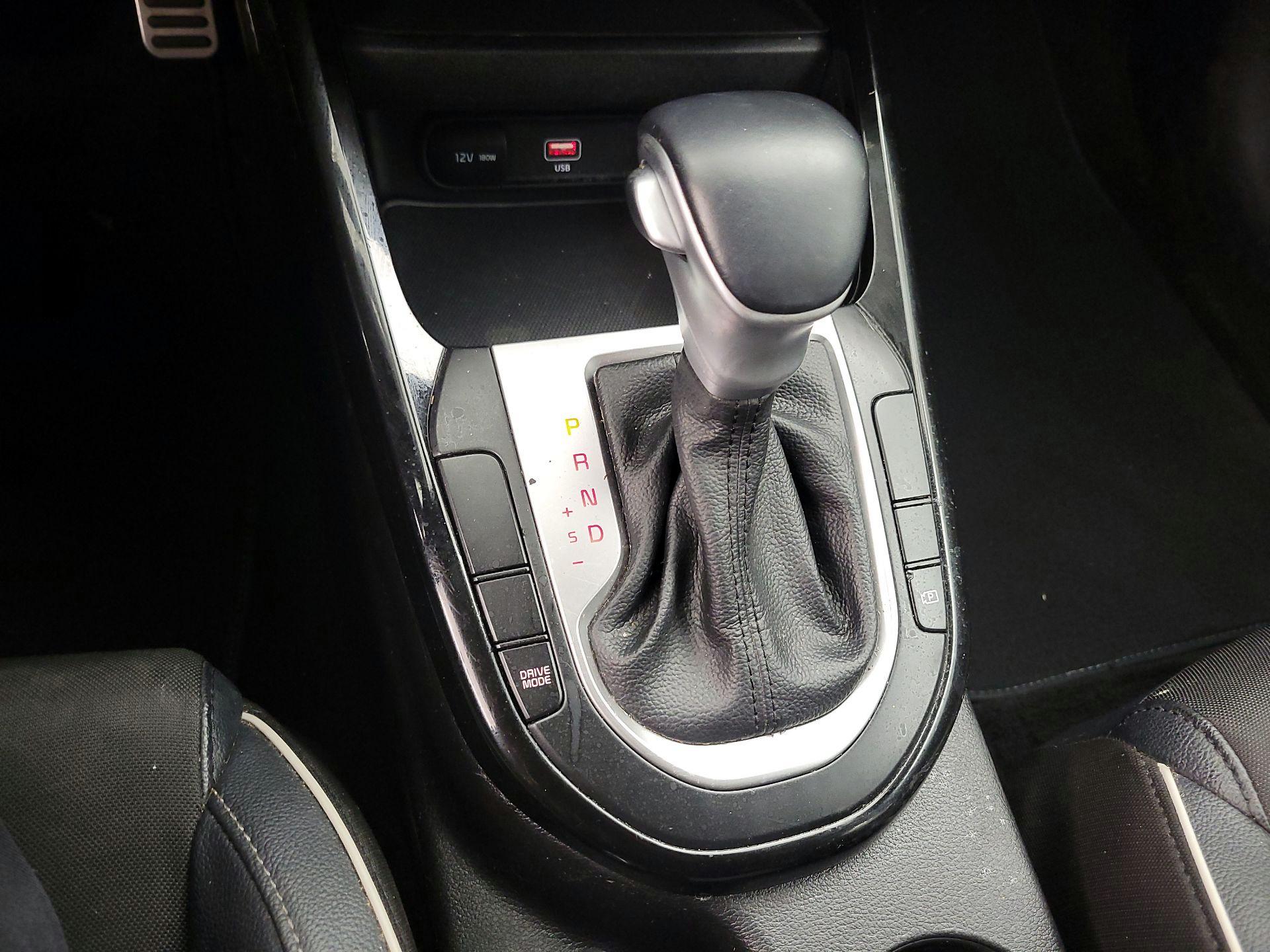 Thumbnail: 2023 Kia Forte - 17