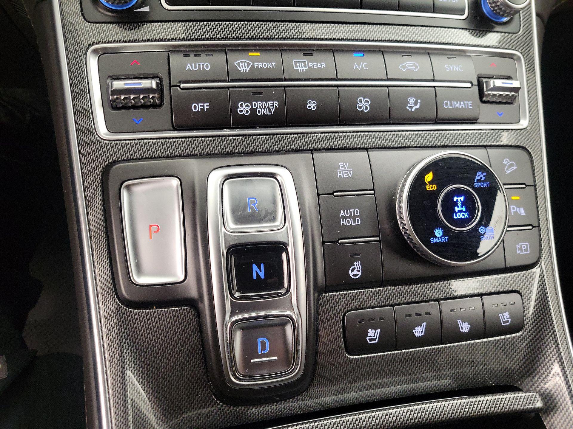 Thumbnail: 2023 Hyundai Santa Fe - 17