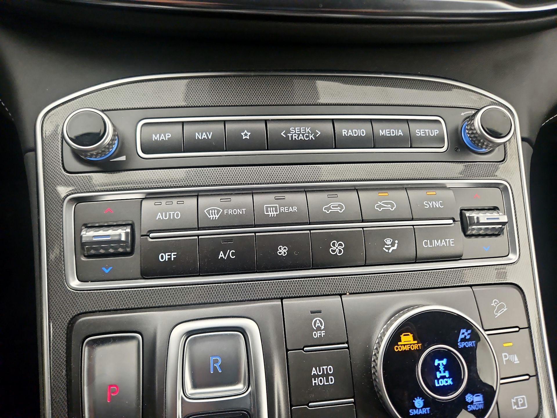 Thumbnail: 2023 Hyundai Santa Fe - 17