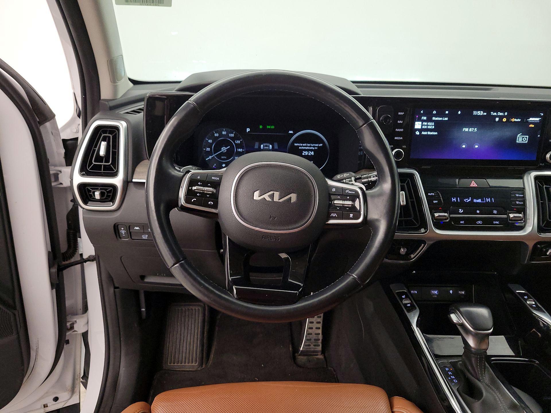 Thumbnail: 2023 Kia Sorento - 10