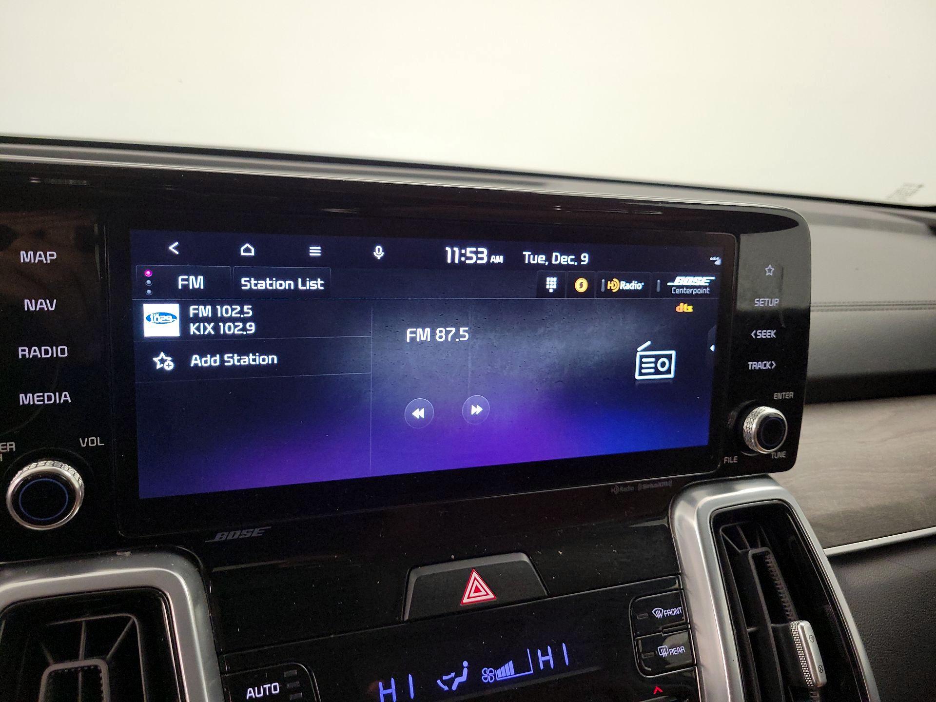 Thumbnail: 2023 Kia Sorento - 15