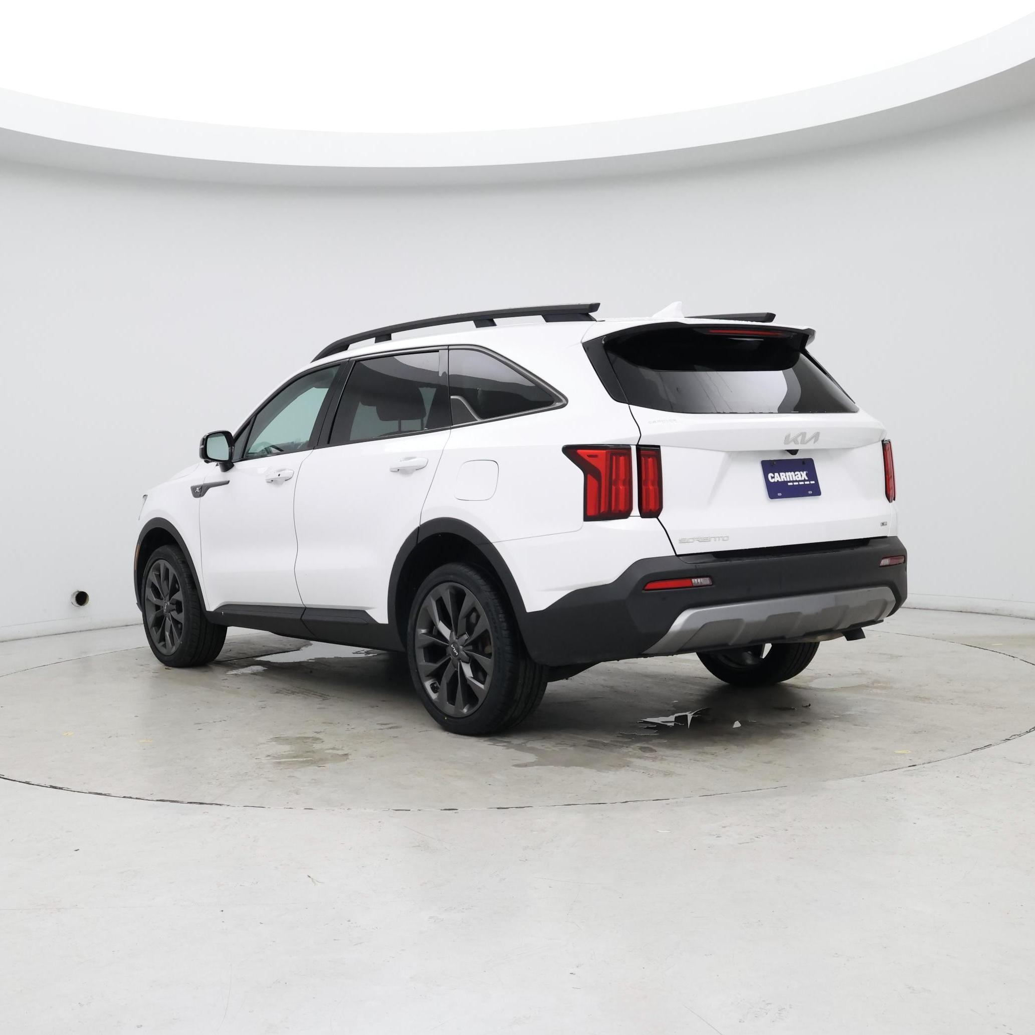 Thumbnail: 2023 Kia Sorento - 2