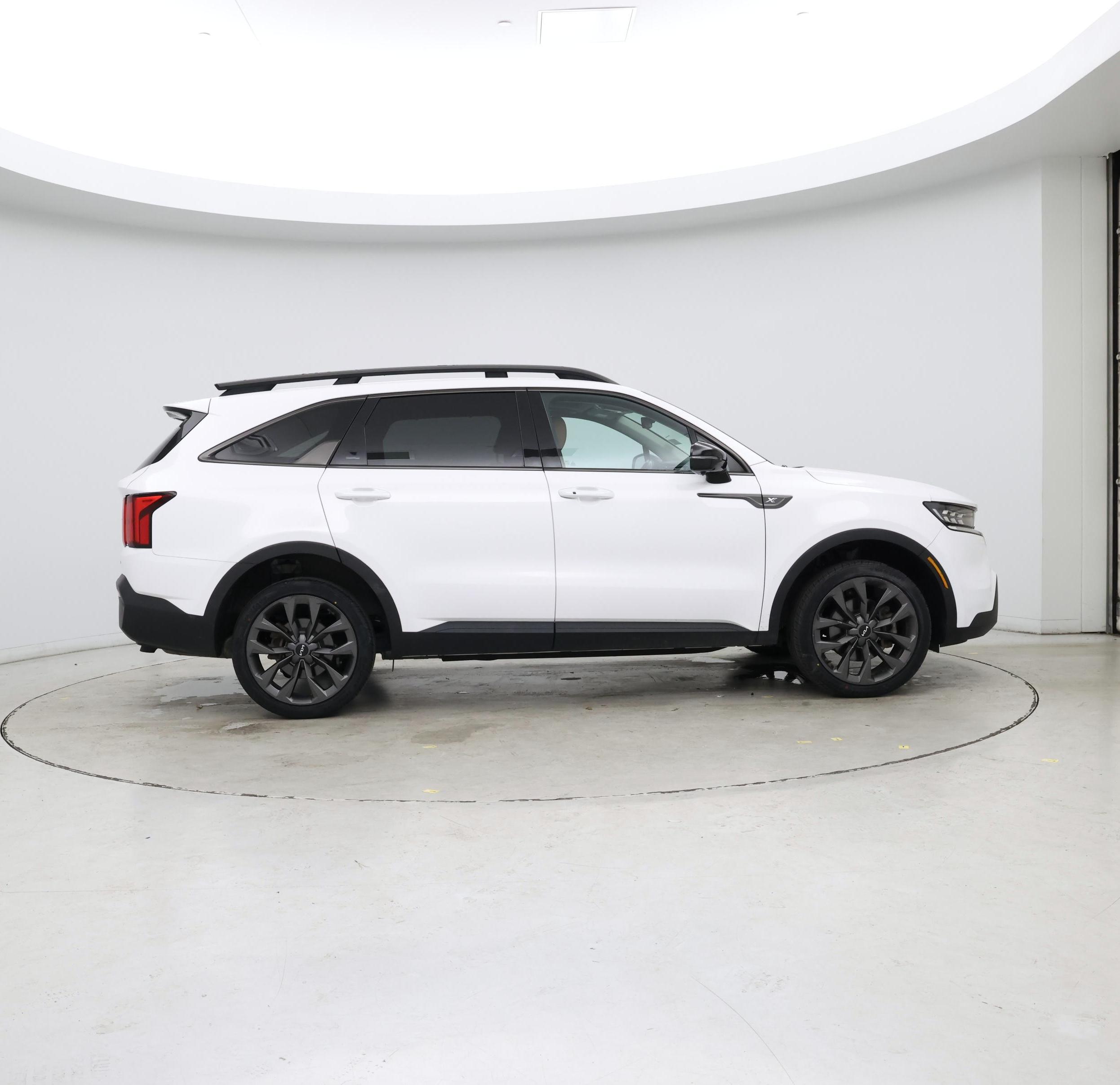 Thumbnail: 2023 Kia Sorento - 7