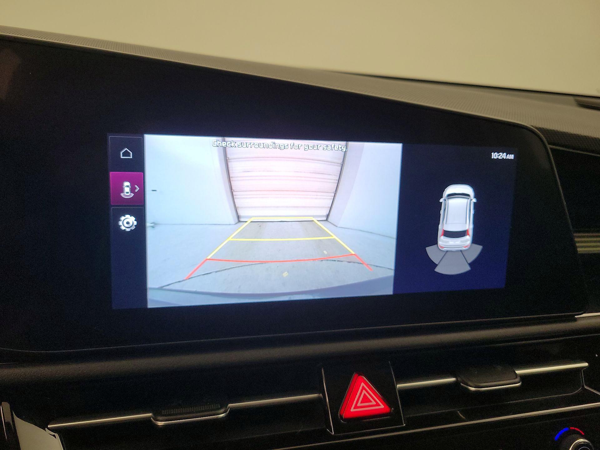 Thumbnail: 2023 Kia Niro - 13