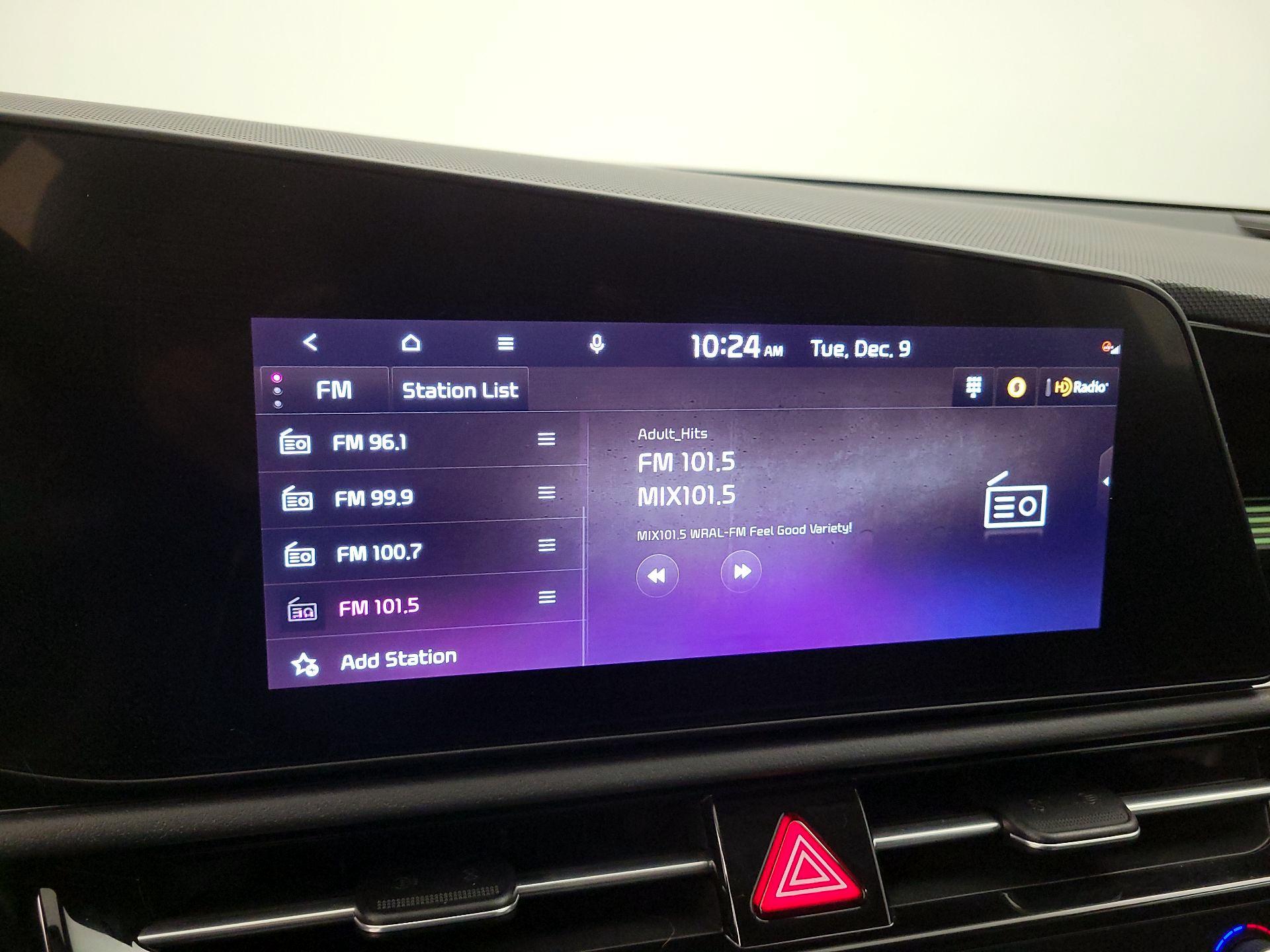 Thumbnail: 2023 Kia Niro - 14