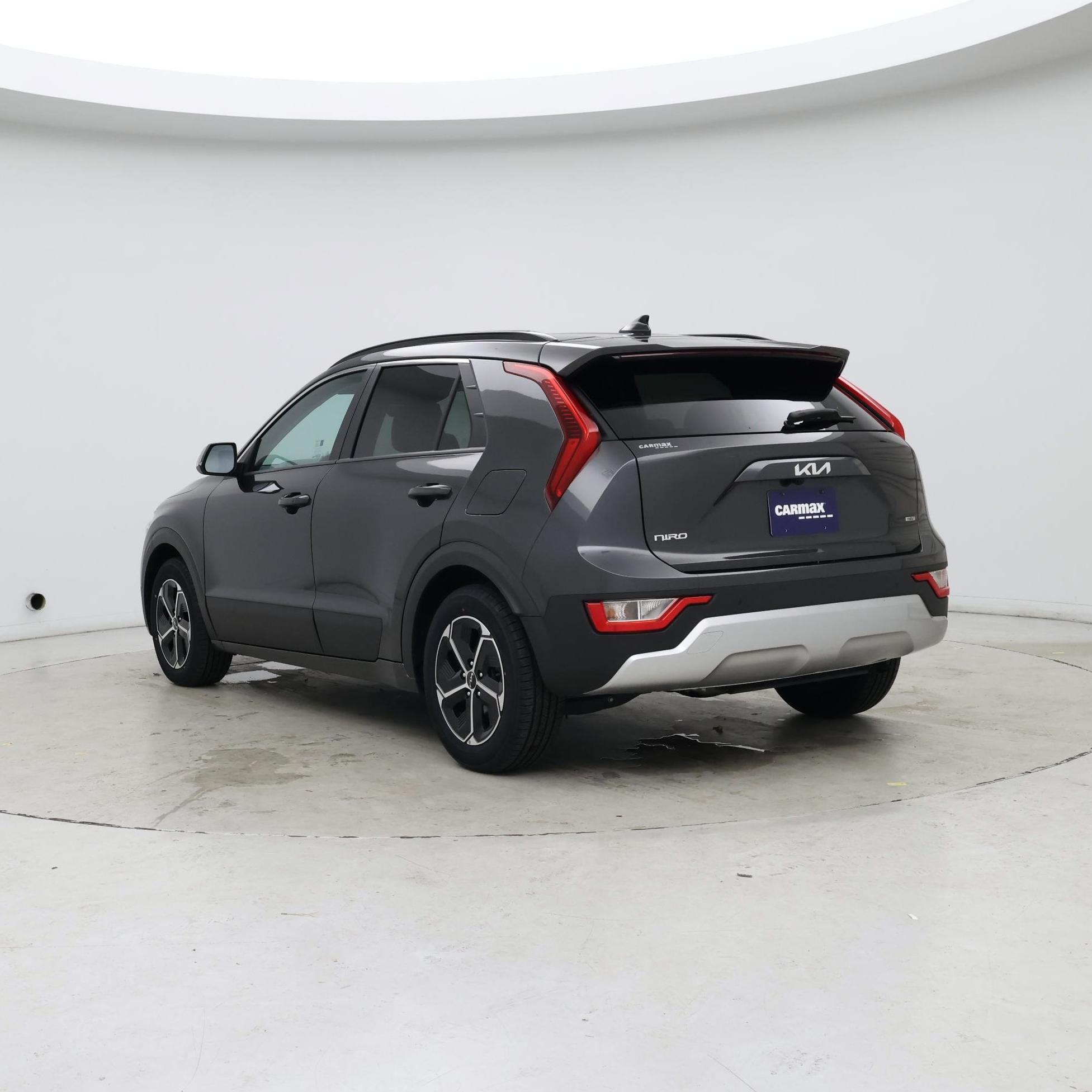 Thumbnail: 2023 Kia Niro - 2