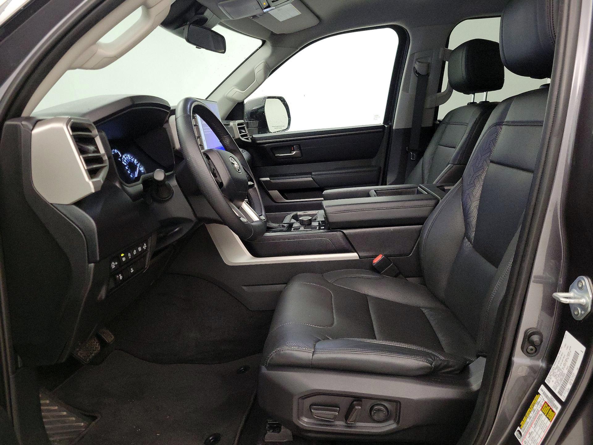 Thumbnail: 2022 Toyota Tundra - 11