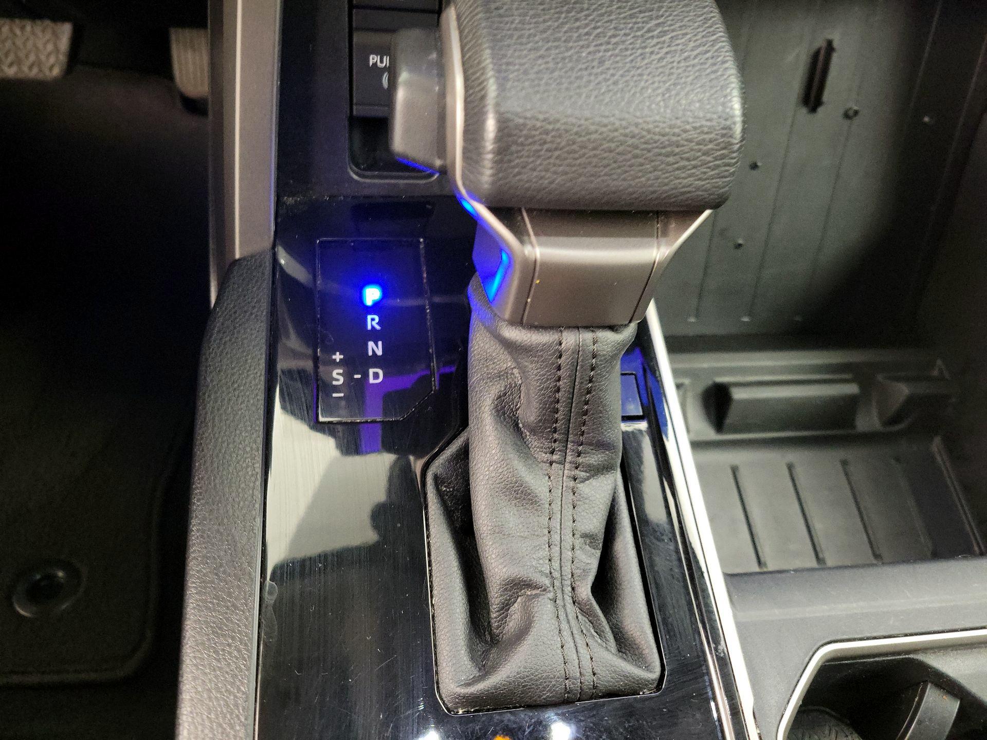 Thumbnail: 2022 Toyota Tundra - 17