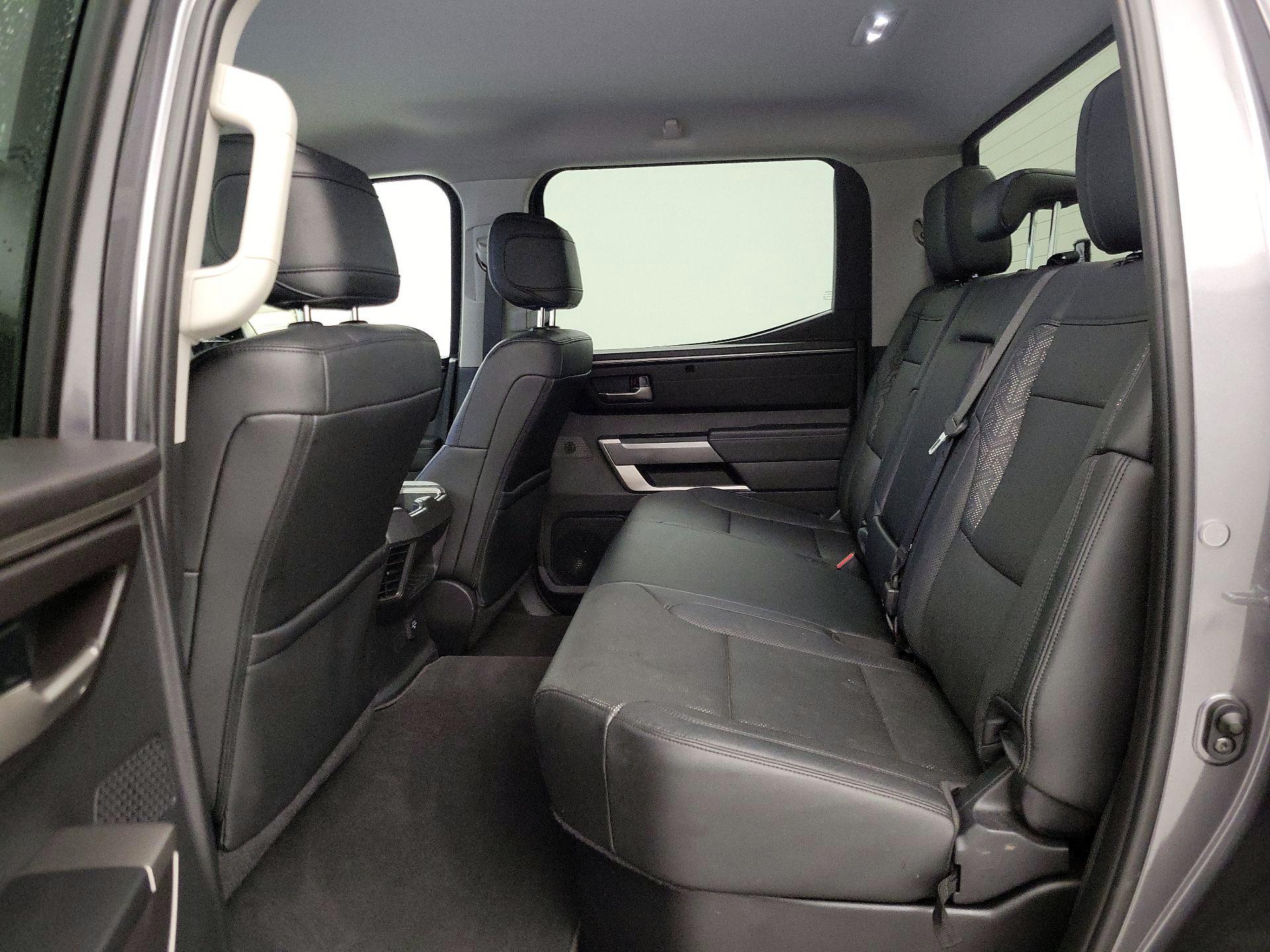 Thumbnail: 2022 Toyota Tundra - 18