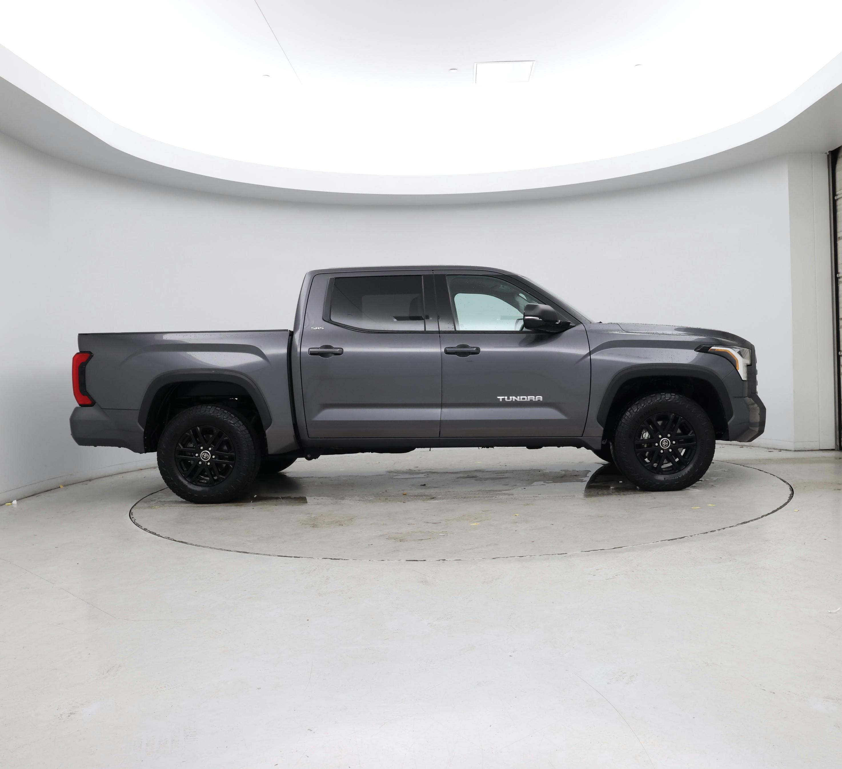 Thumbnail: 2022 Toyota Tundra - 7