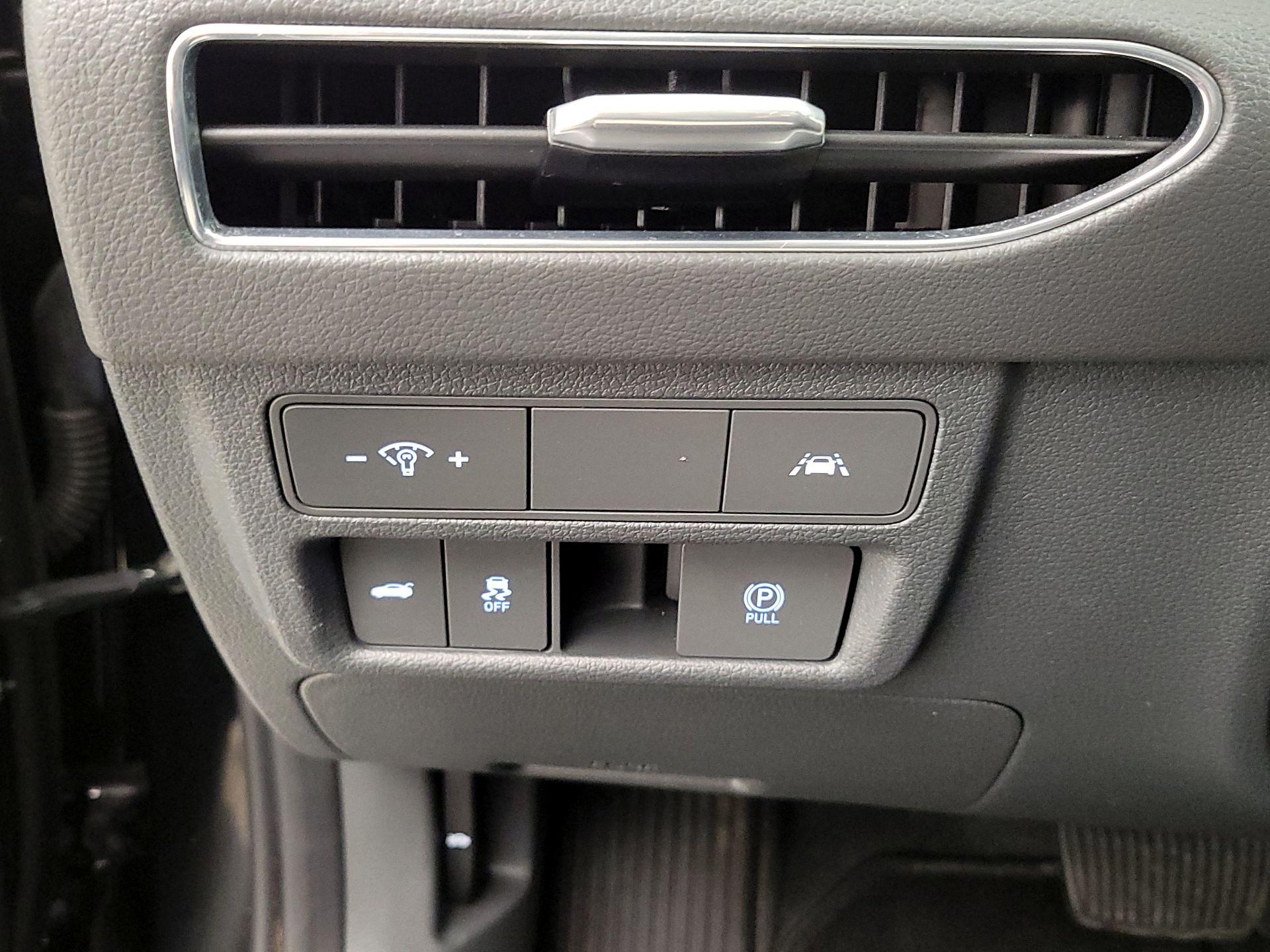 Thumbnail: 2022 Hyundai Sonata - 13