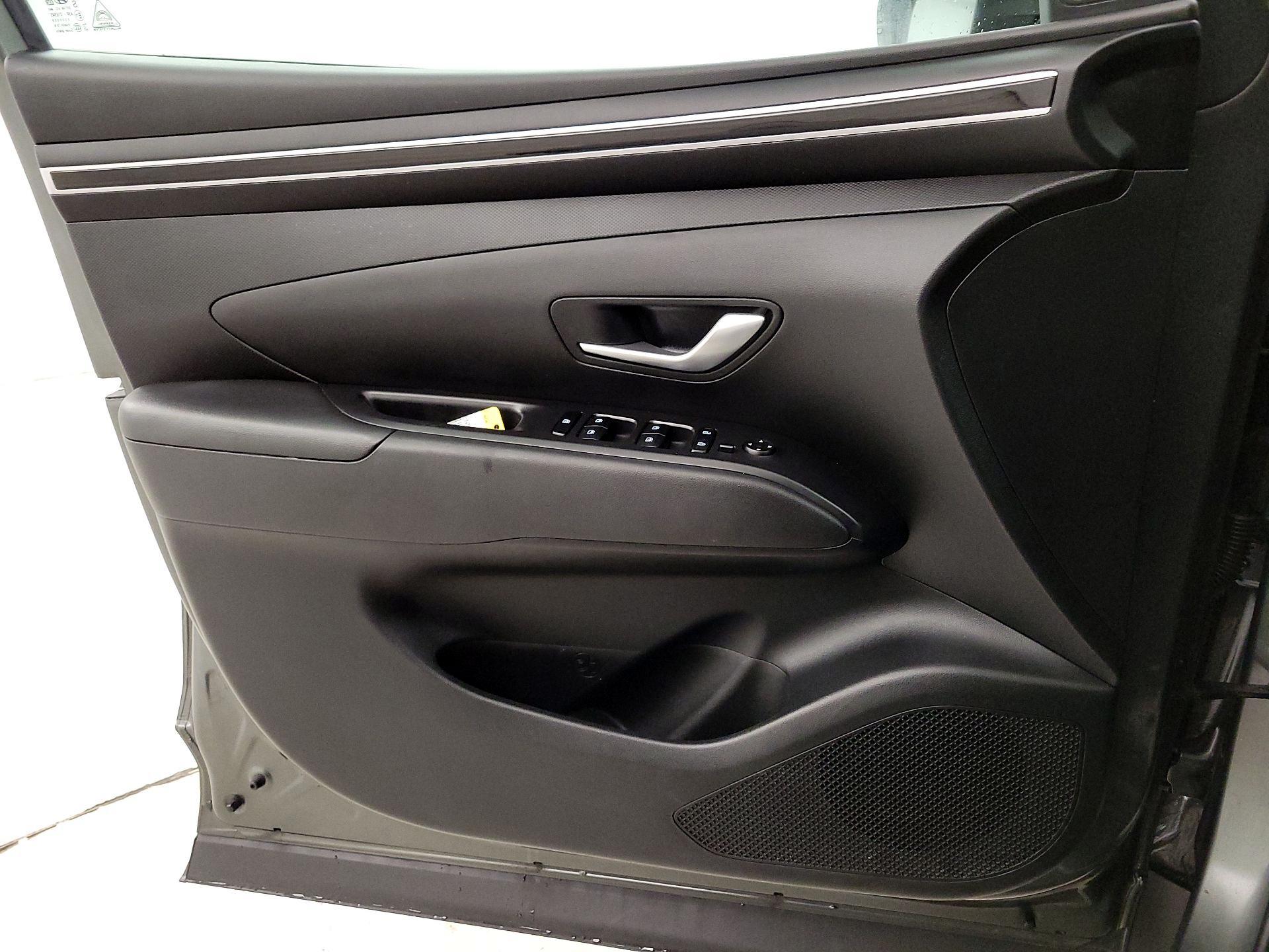 Thumbnail: 2022 Hyundai Tucson - 12