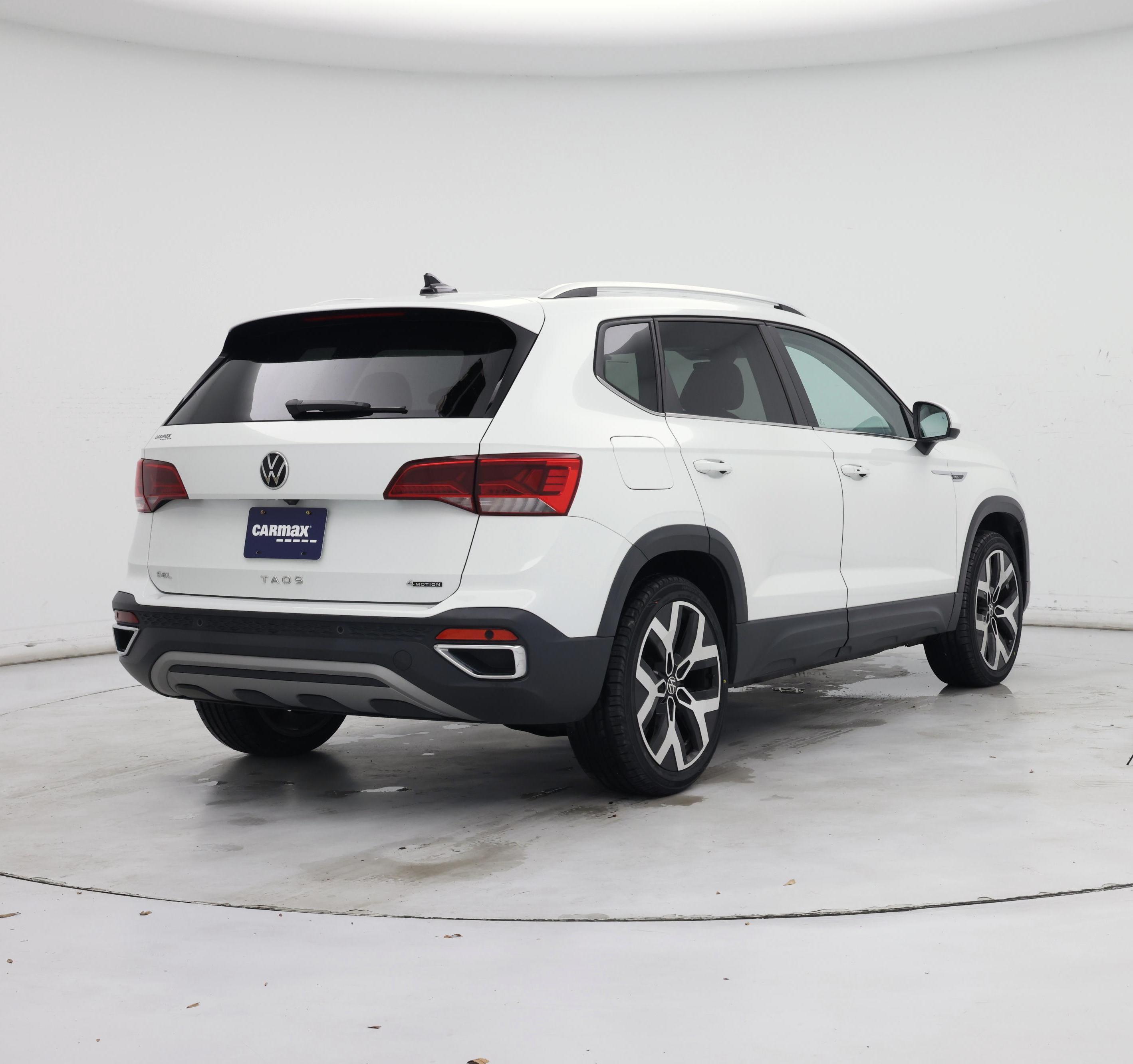 Thumbnail: 2022 Volkswagen Taos - 8