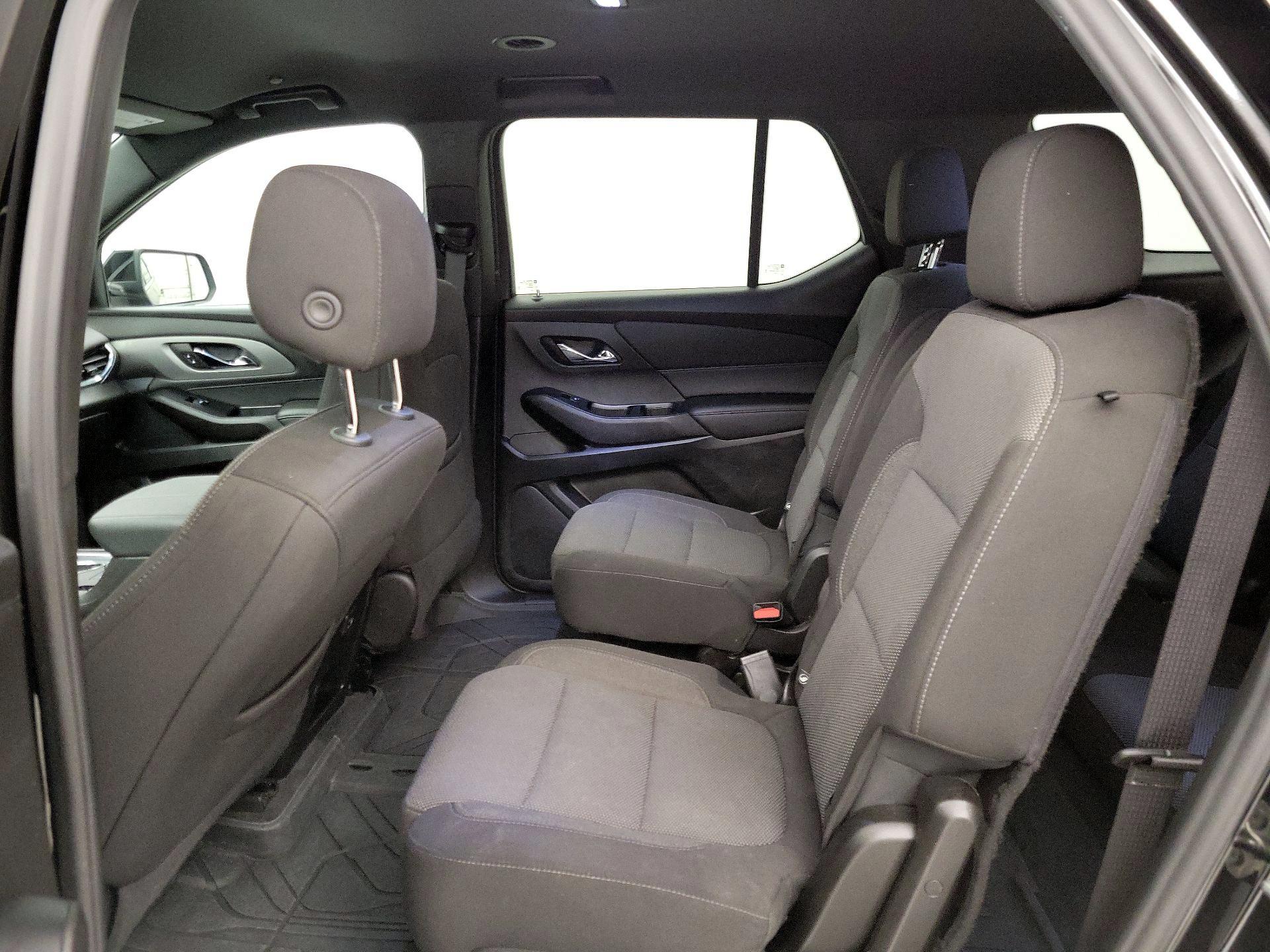 Thumbnail: 2023 Chevrolet Traverse - 19