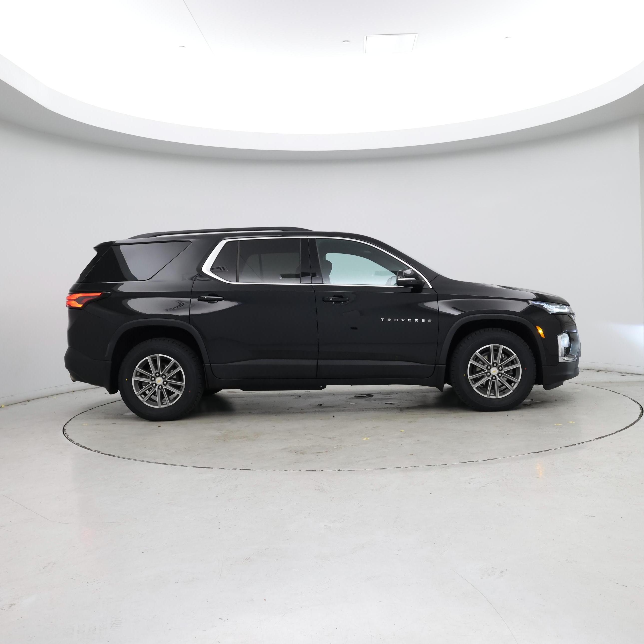 Thumbnail: 2023 Chevrolet Traverse - 7