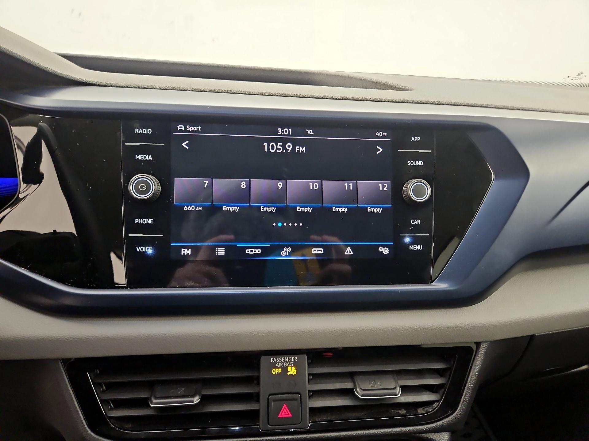 Thumbnail: 2023 Volkswagen Taos - 15