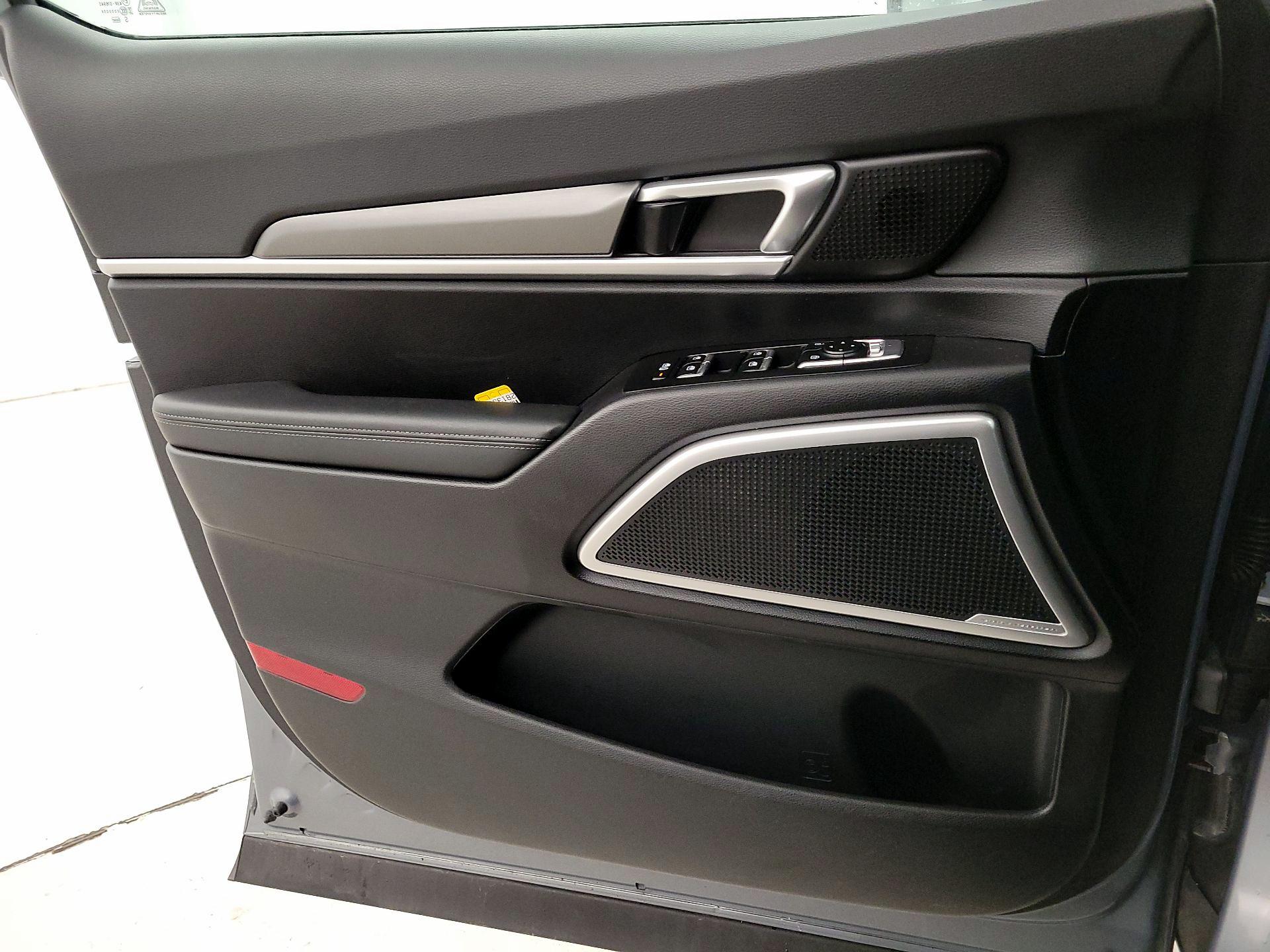 Thumbnail: 2022 Kia Telluride - 12