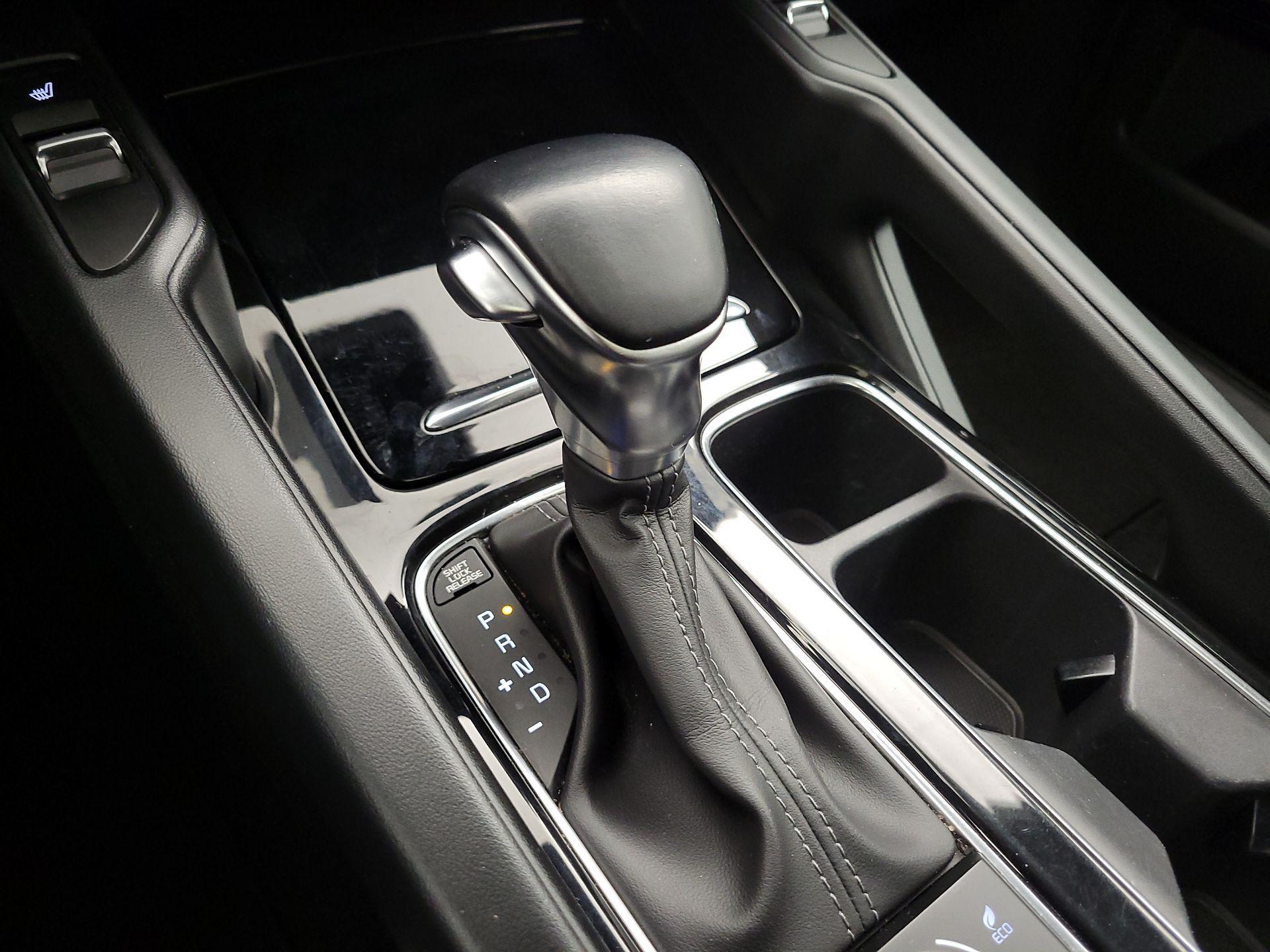 Thumbnail: 2022 Kia Telluride - 17