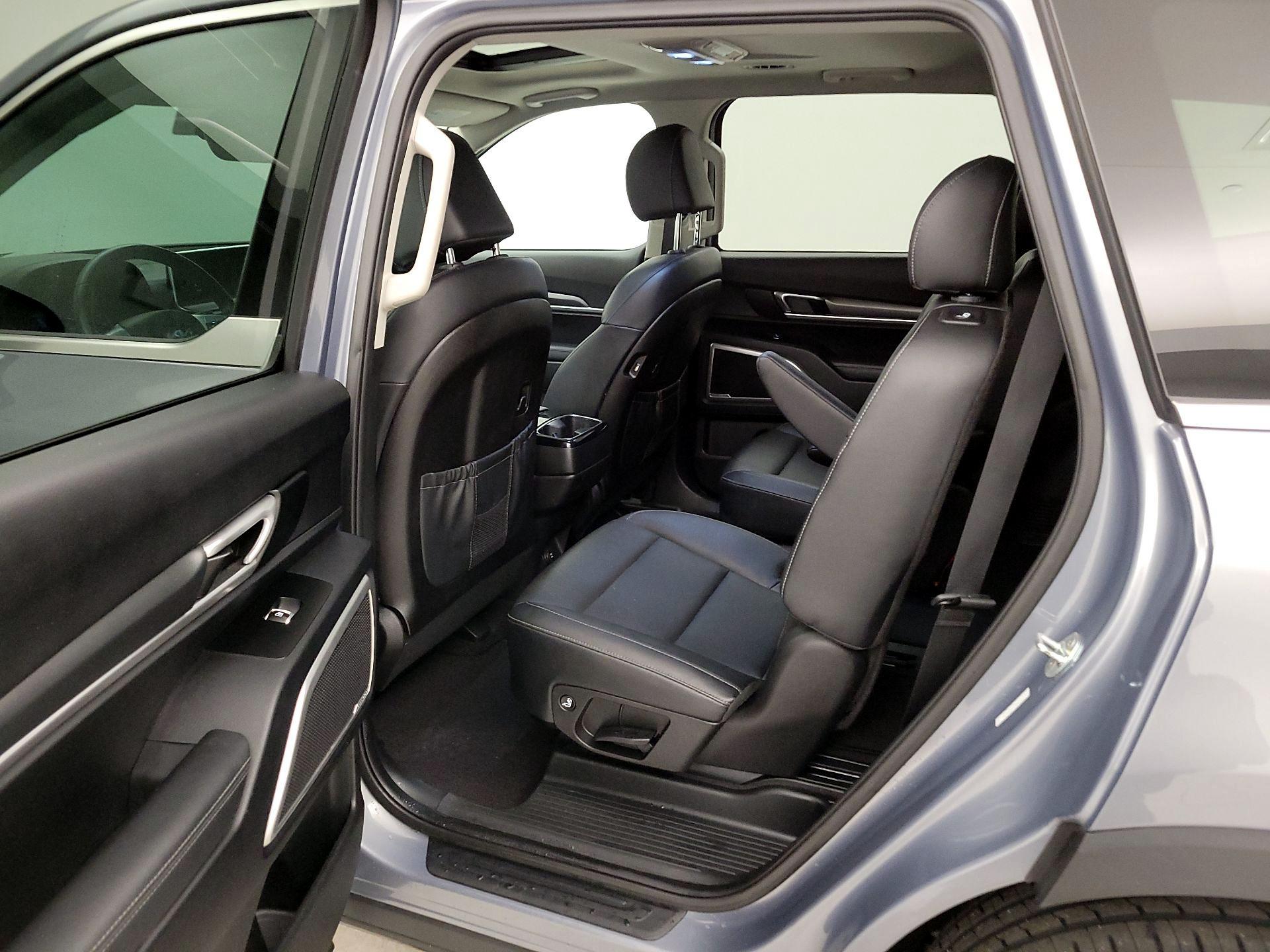 Thumbnail: 2022 Kia Telluride - 20