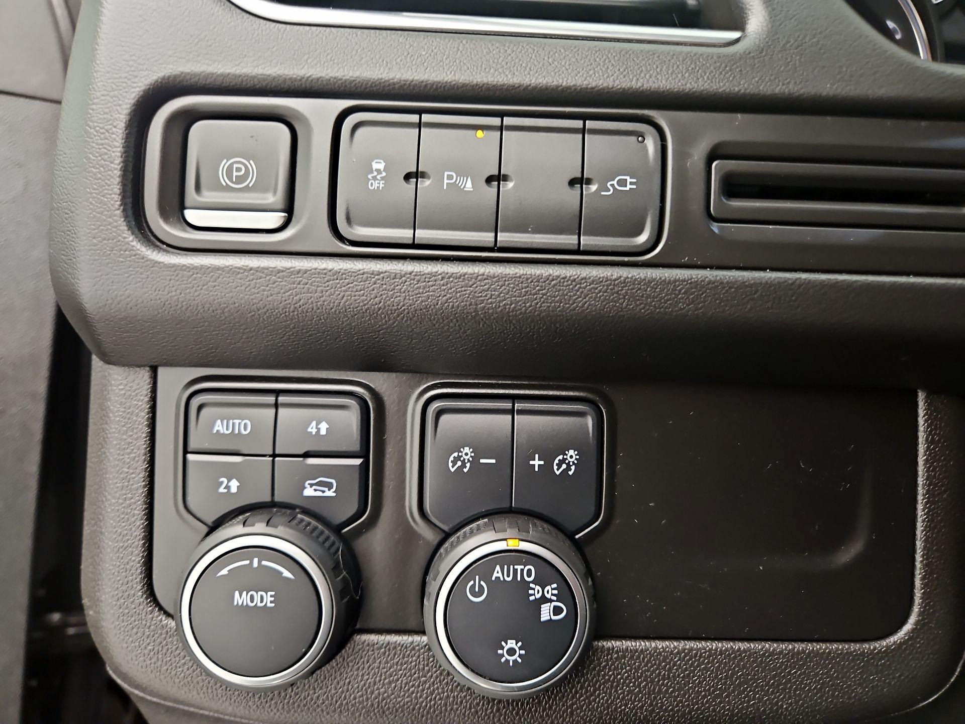 Thumbnail: 2021 Chevrolet Tahoe - 13