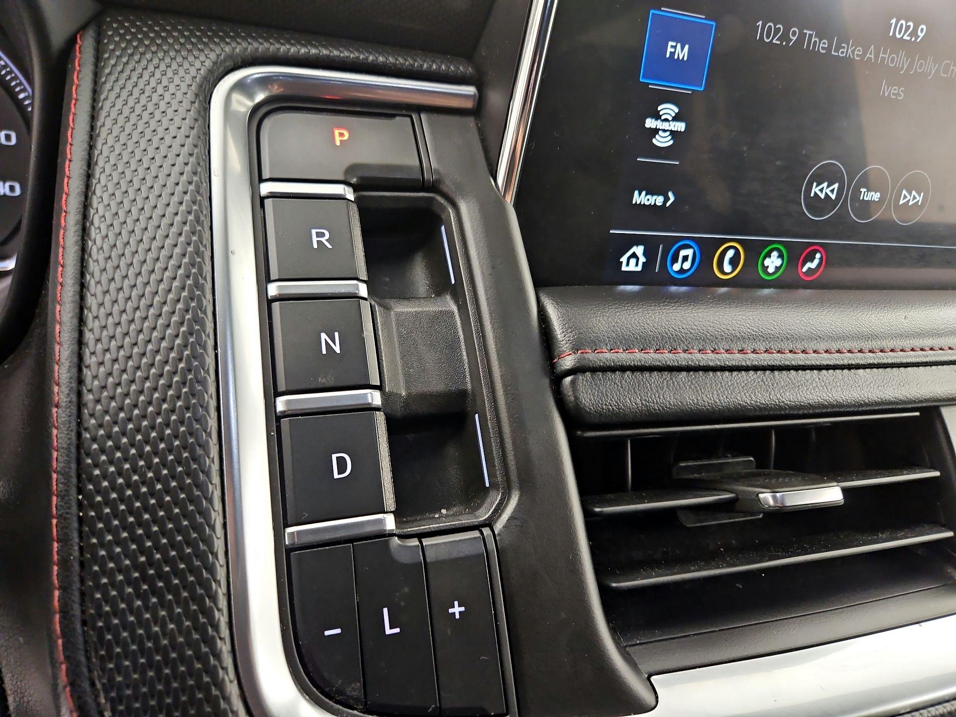 Thumbnail: 2021 Chevrolet Tahoe - 17