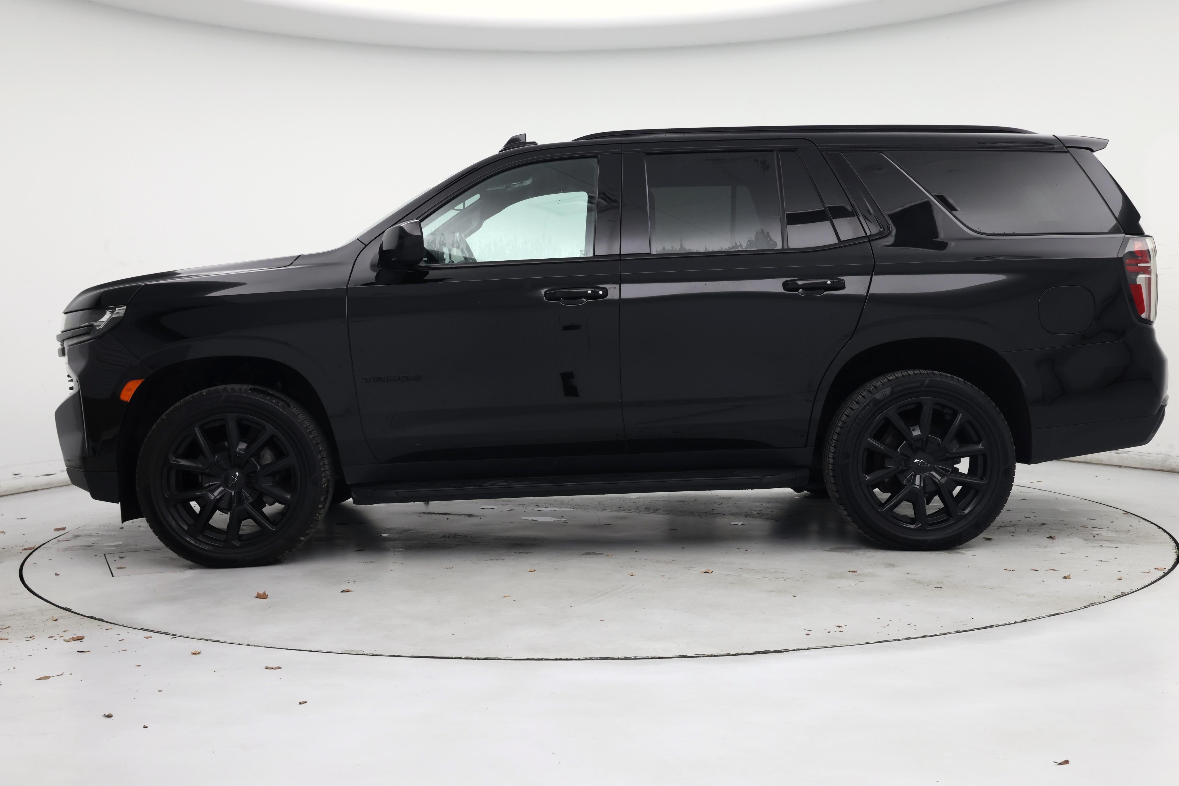 Thumbnail: 2021 Chevrolet Tahoe - 3