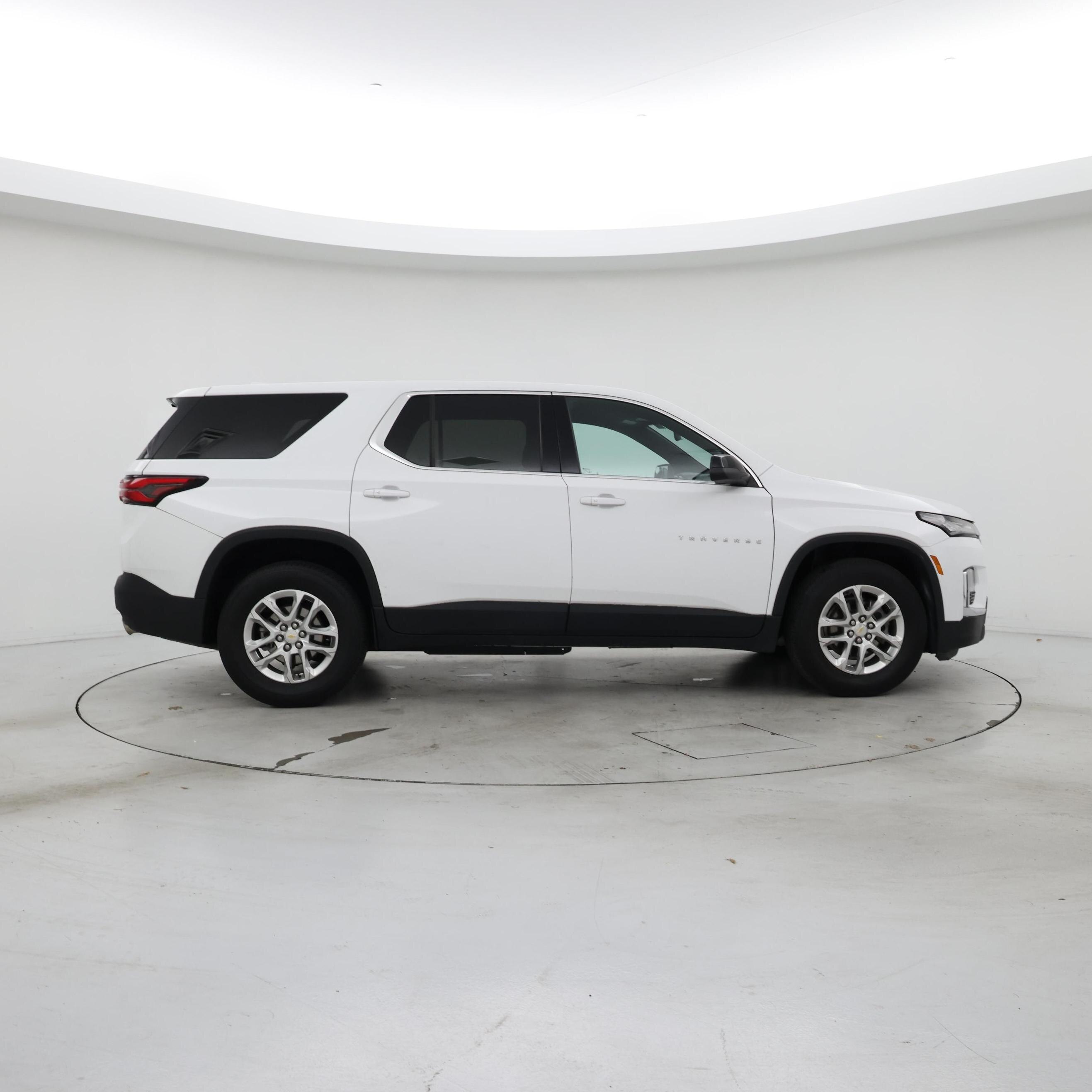 Thumbnail: 2022 Chevrolet Traverse - 7