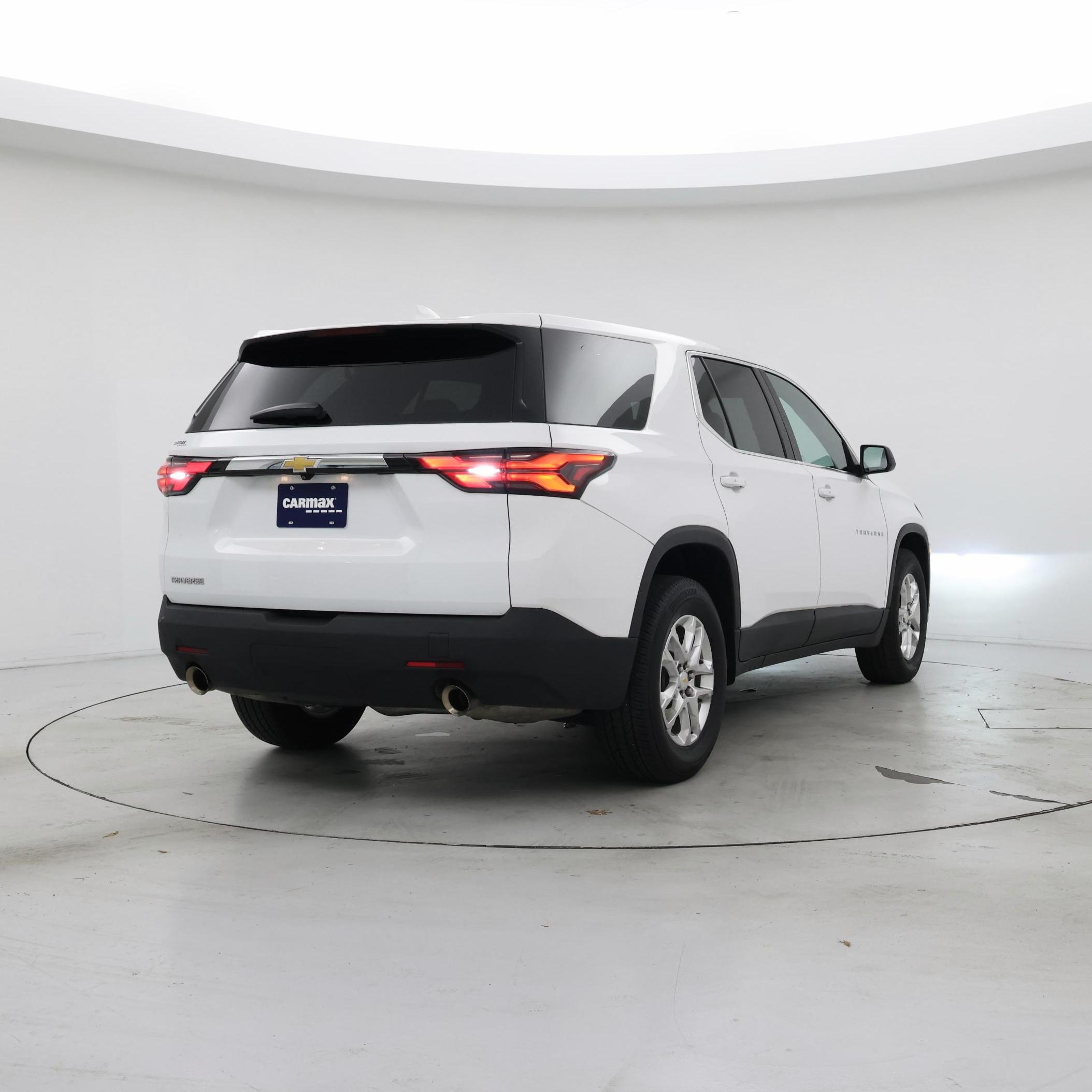 Thumbnail: 2022 Chevrolet Traverse - 8