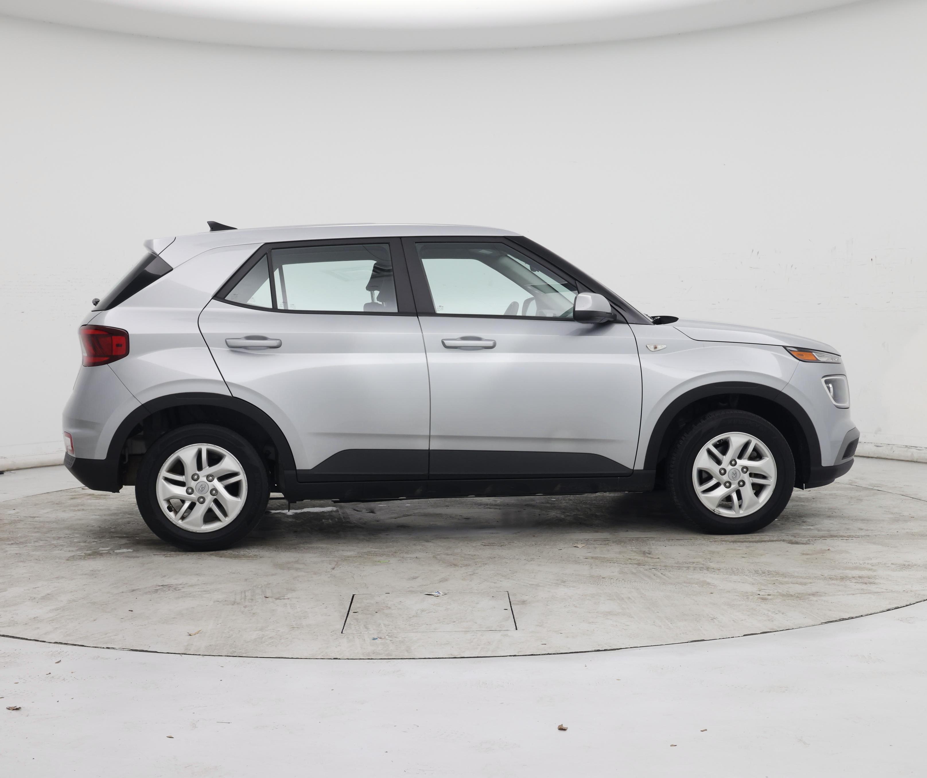 Thumbnail: 2022 Hyundai Venue - 7