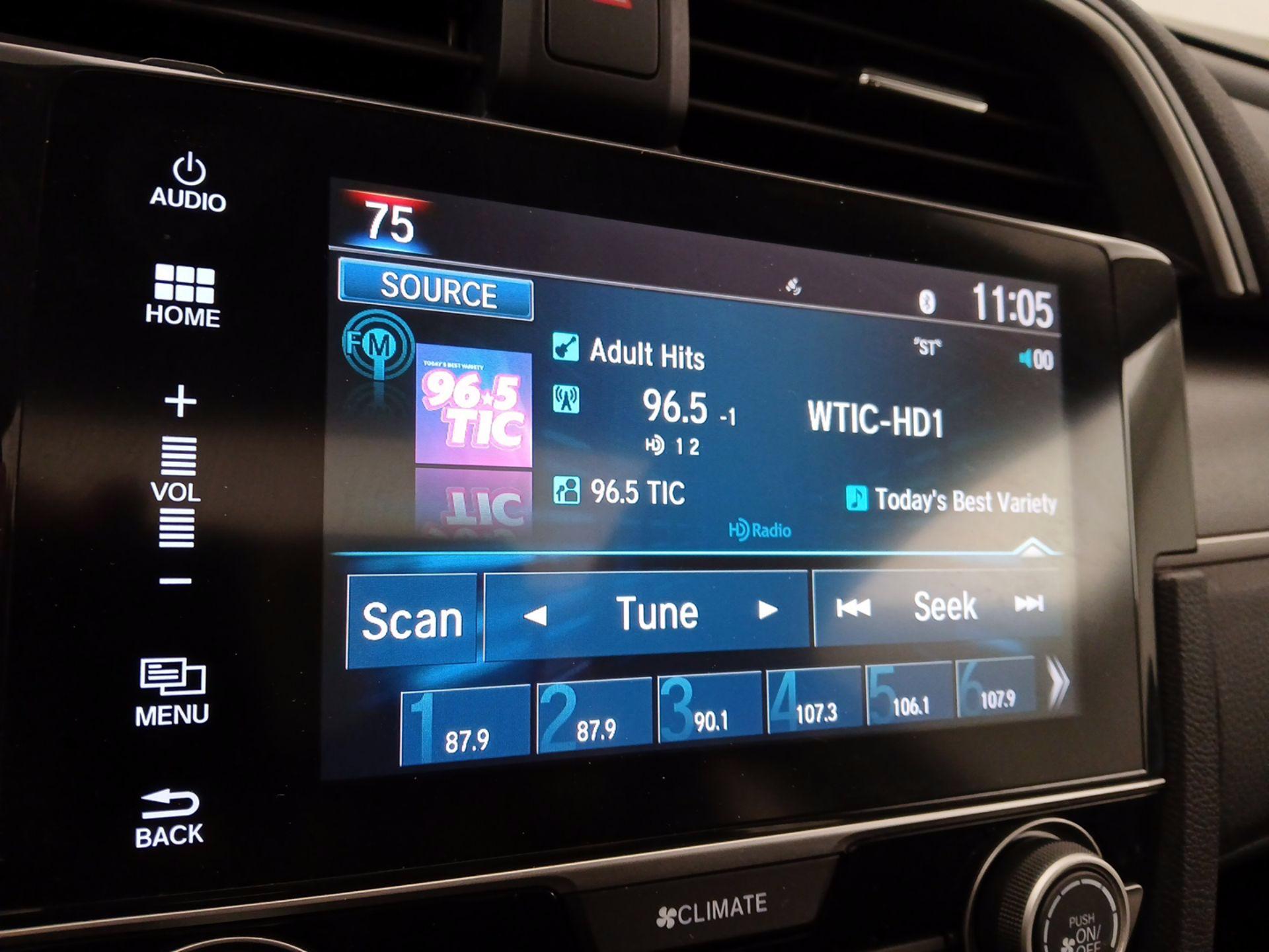 Thumbnail: 2017 Honda Civic - 15