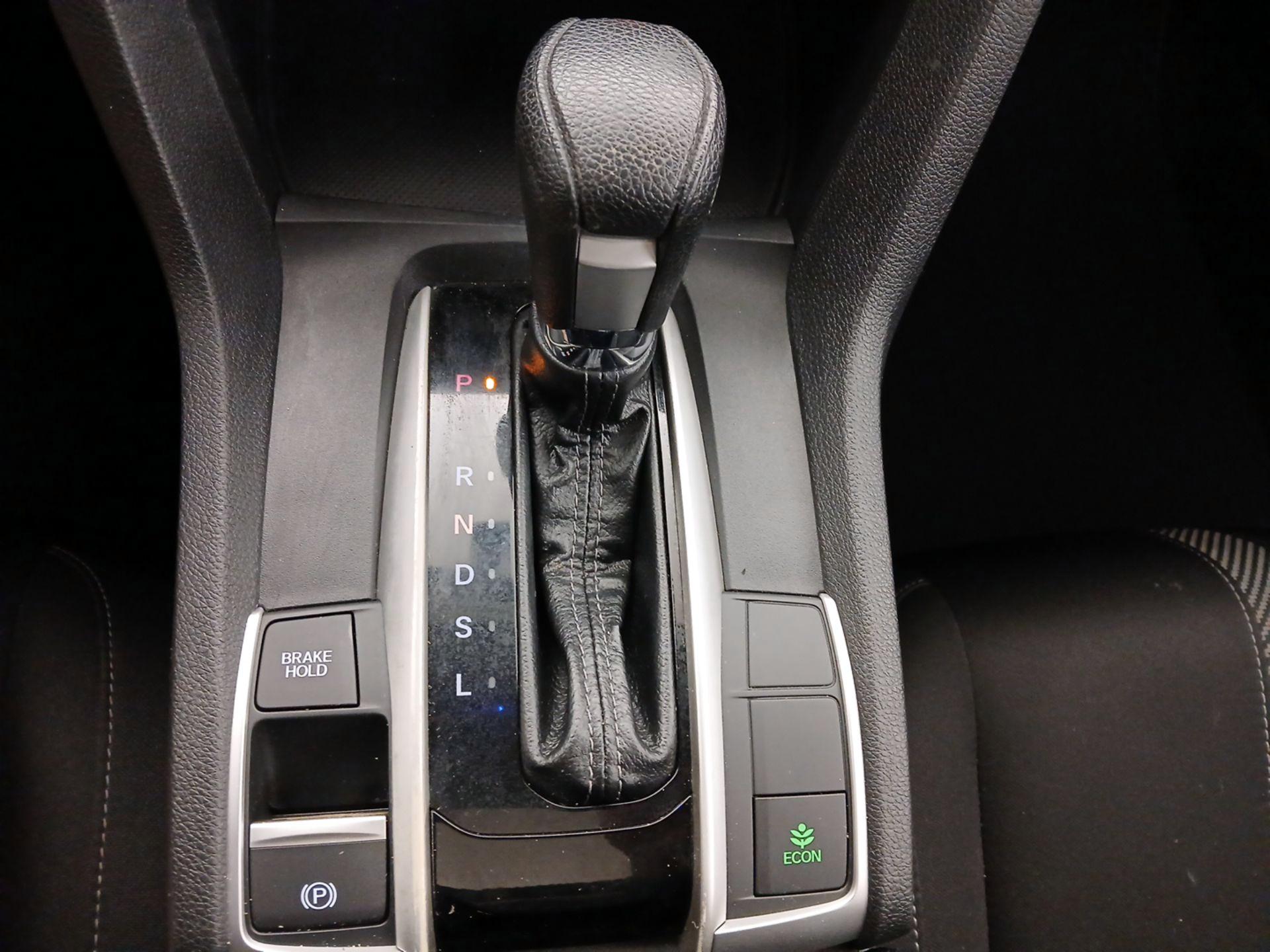 Thumbnail: 2017 Honda Civic - 17