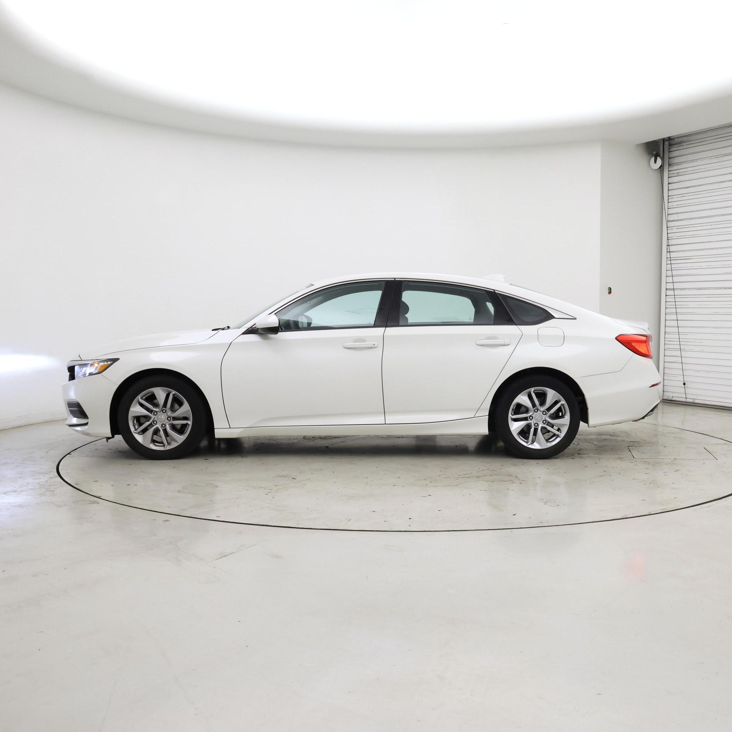 Thumbnail: 2018 Honda Accord - 3