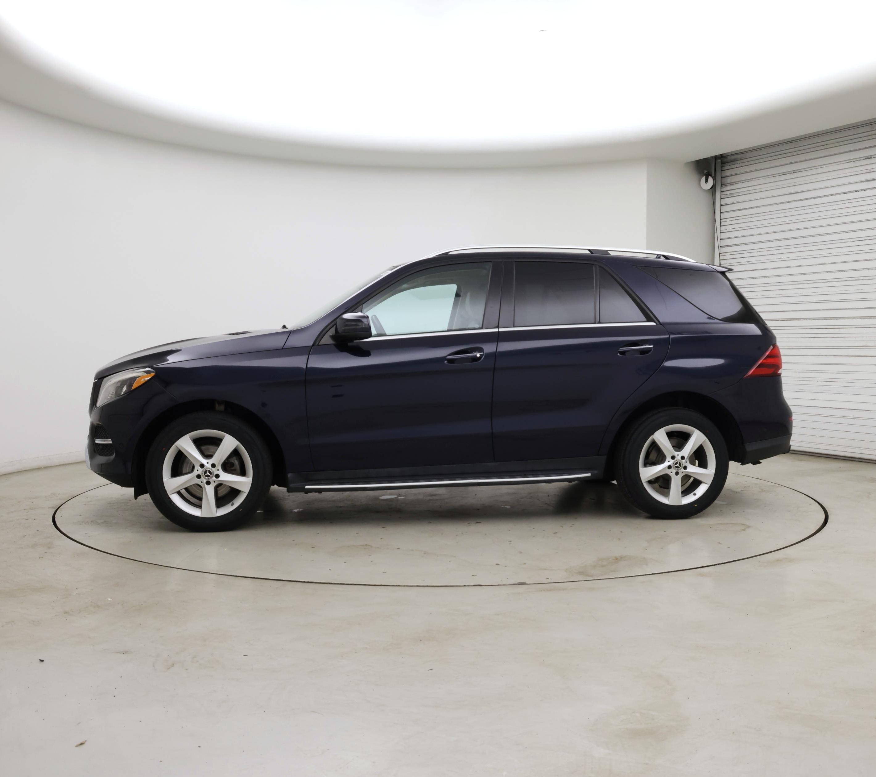 Thumbnail: 2018 Mercedes-Benz GLE - 3