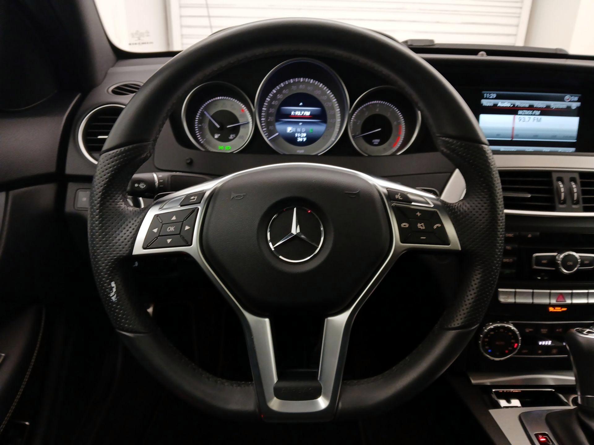 Thumbnail: 2015 Mercedes-Benz C-Class - 10