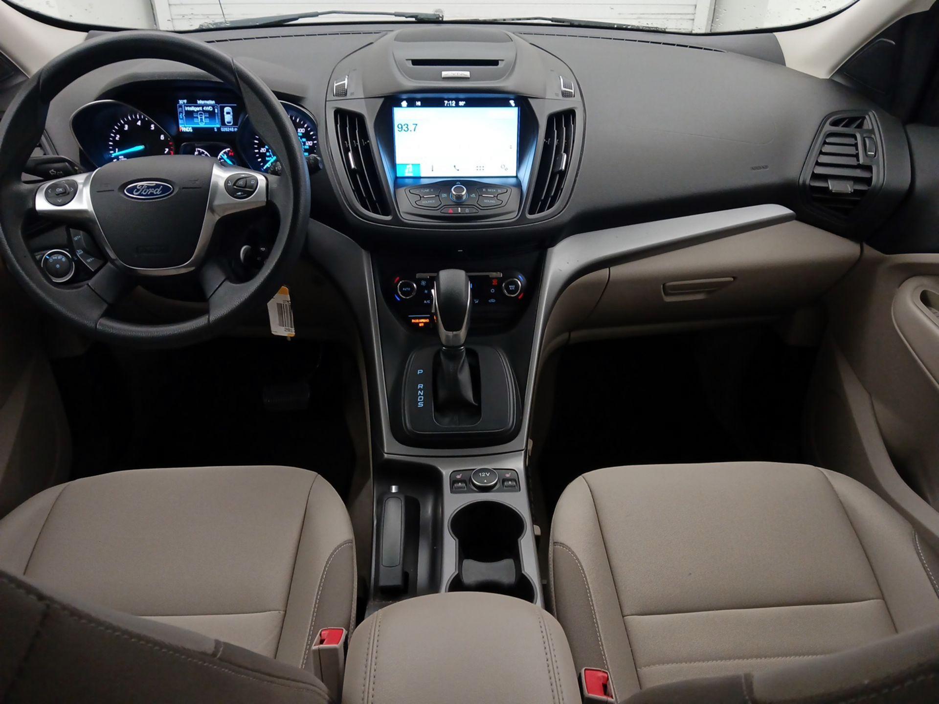 Thumbnail: 2016 Ford Escape - 9