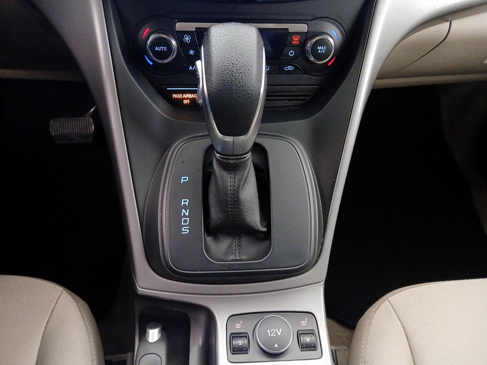 Thumbnail: 2016 Ford Escape - 17