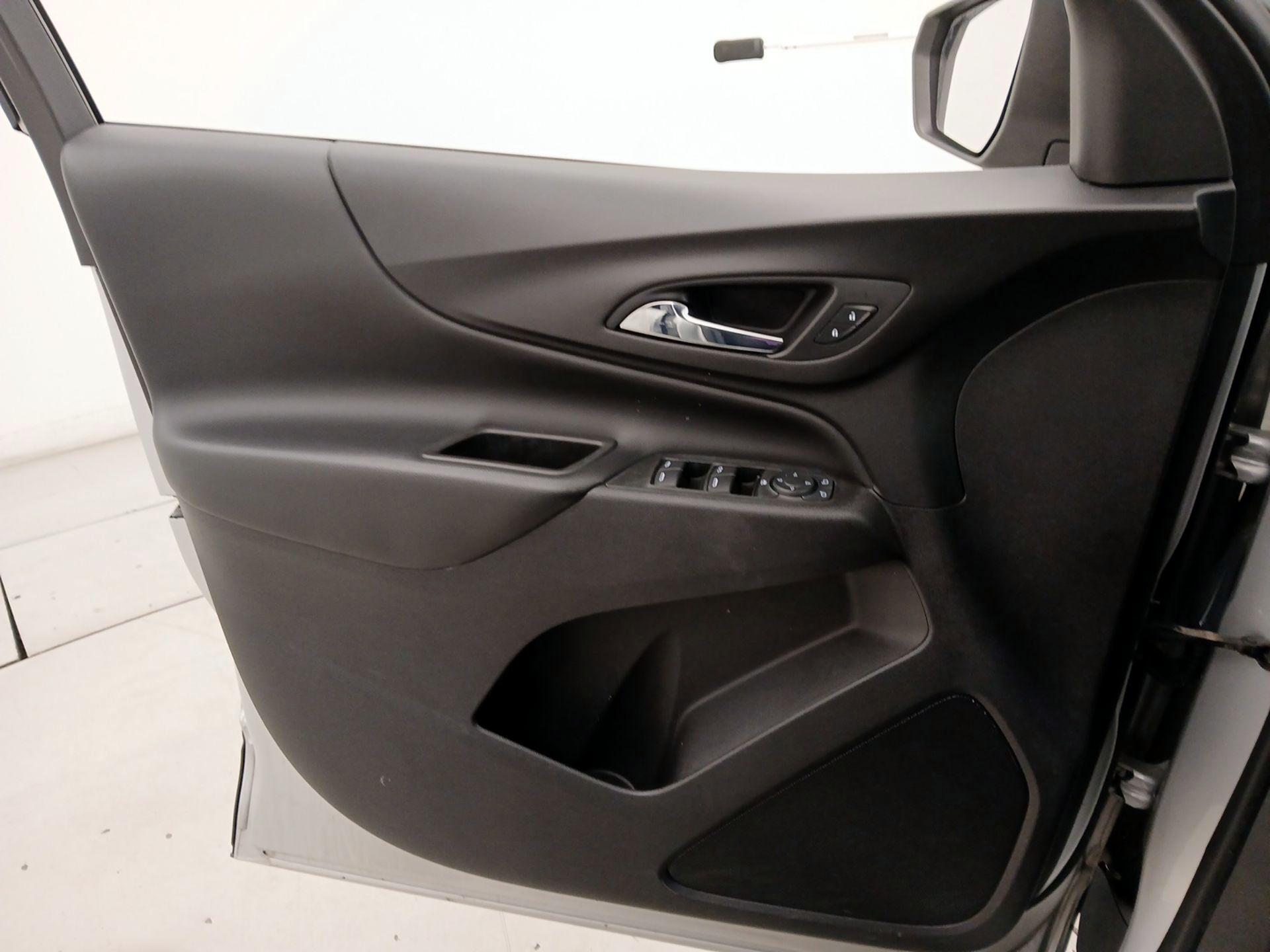 Thumbnail: 2021 Chevrolet Equinox - 12