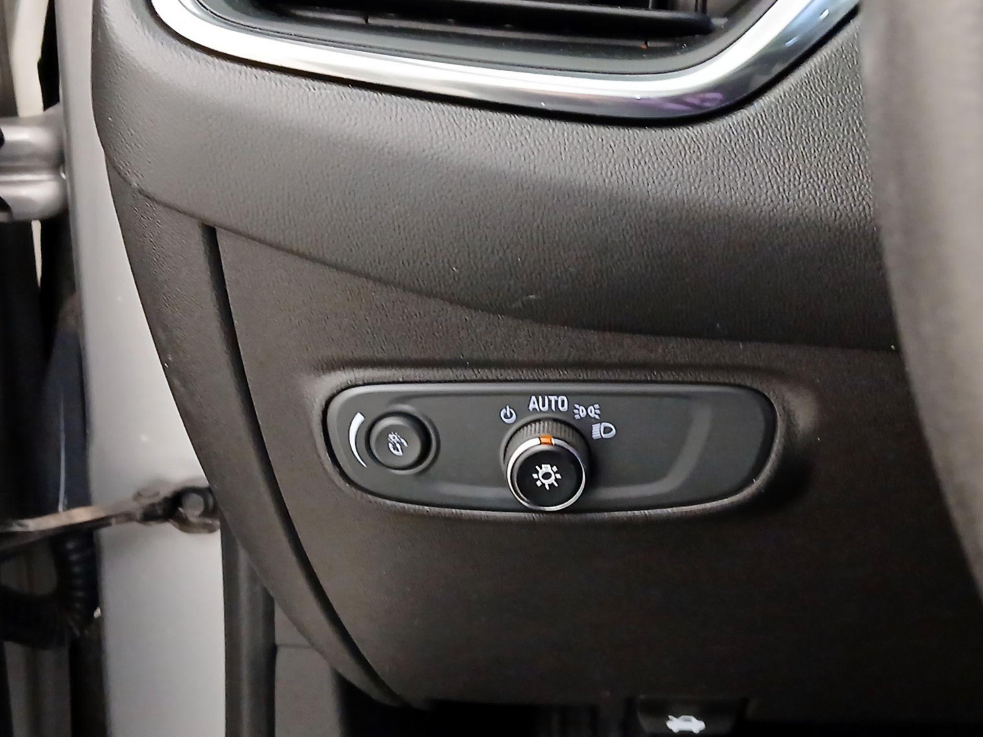 Thumbnail: 2021 Chevrolet Equinox - 13