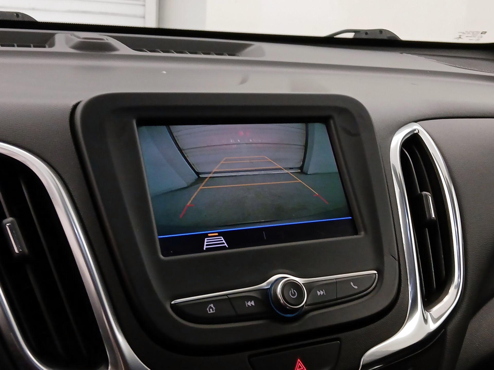 Thumbnail: 2021 Chevrolet Equinox - 14