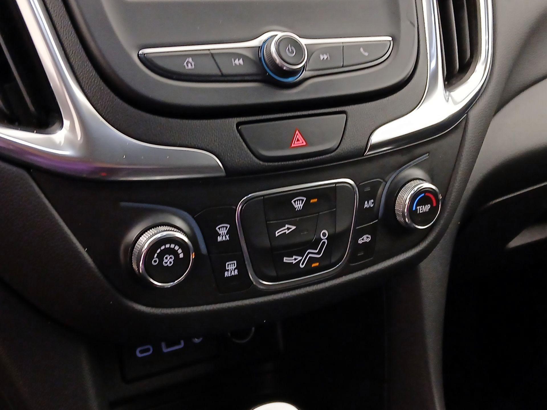 Thumbnail: 2021 Chevrolet Equinox - 16