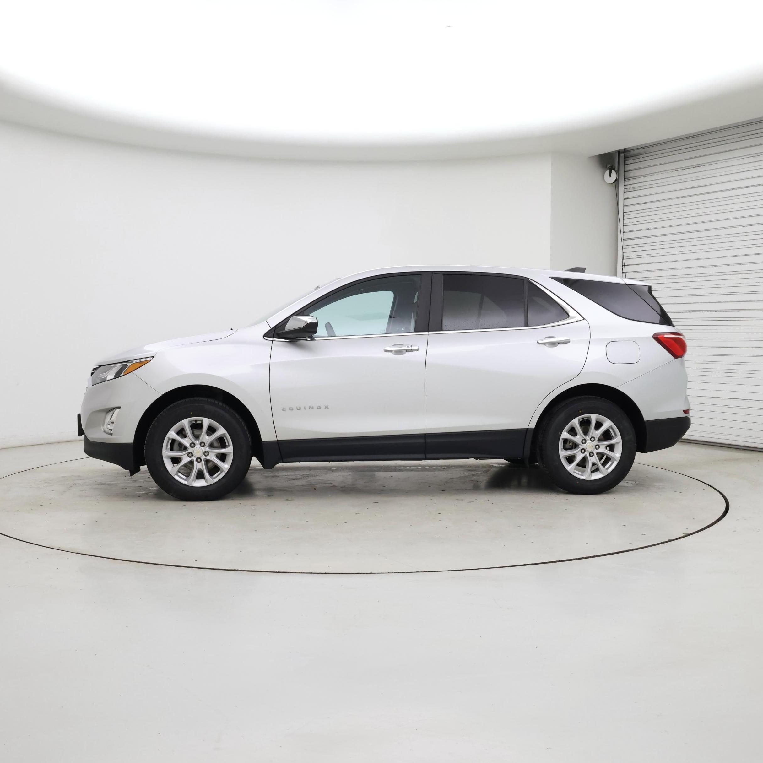 Thumbnail: 2021 Chevrolet Equinox - 3