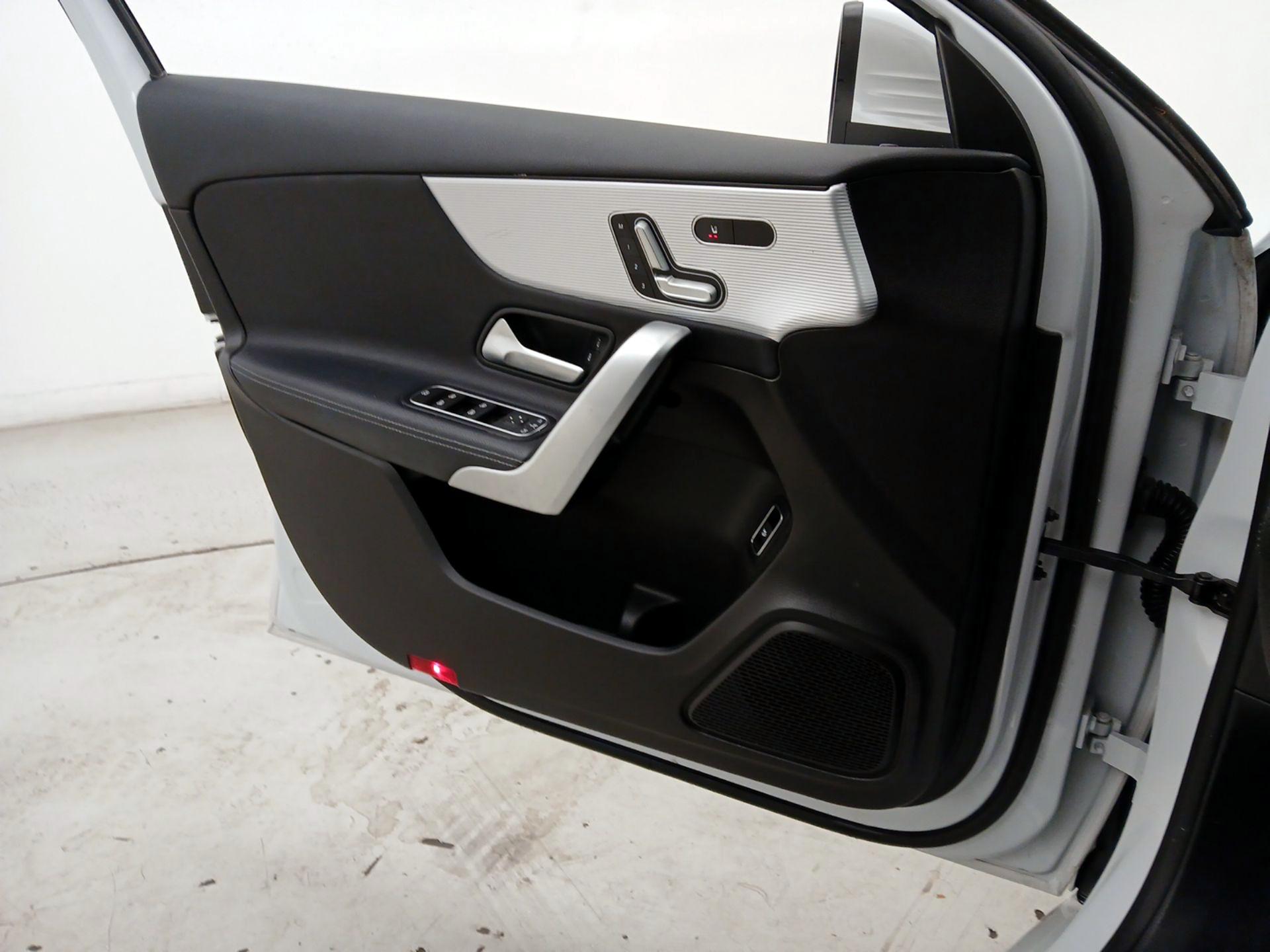 Thumbnail: 2020 Mercedes-Benz A-Class - 12