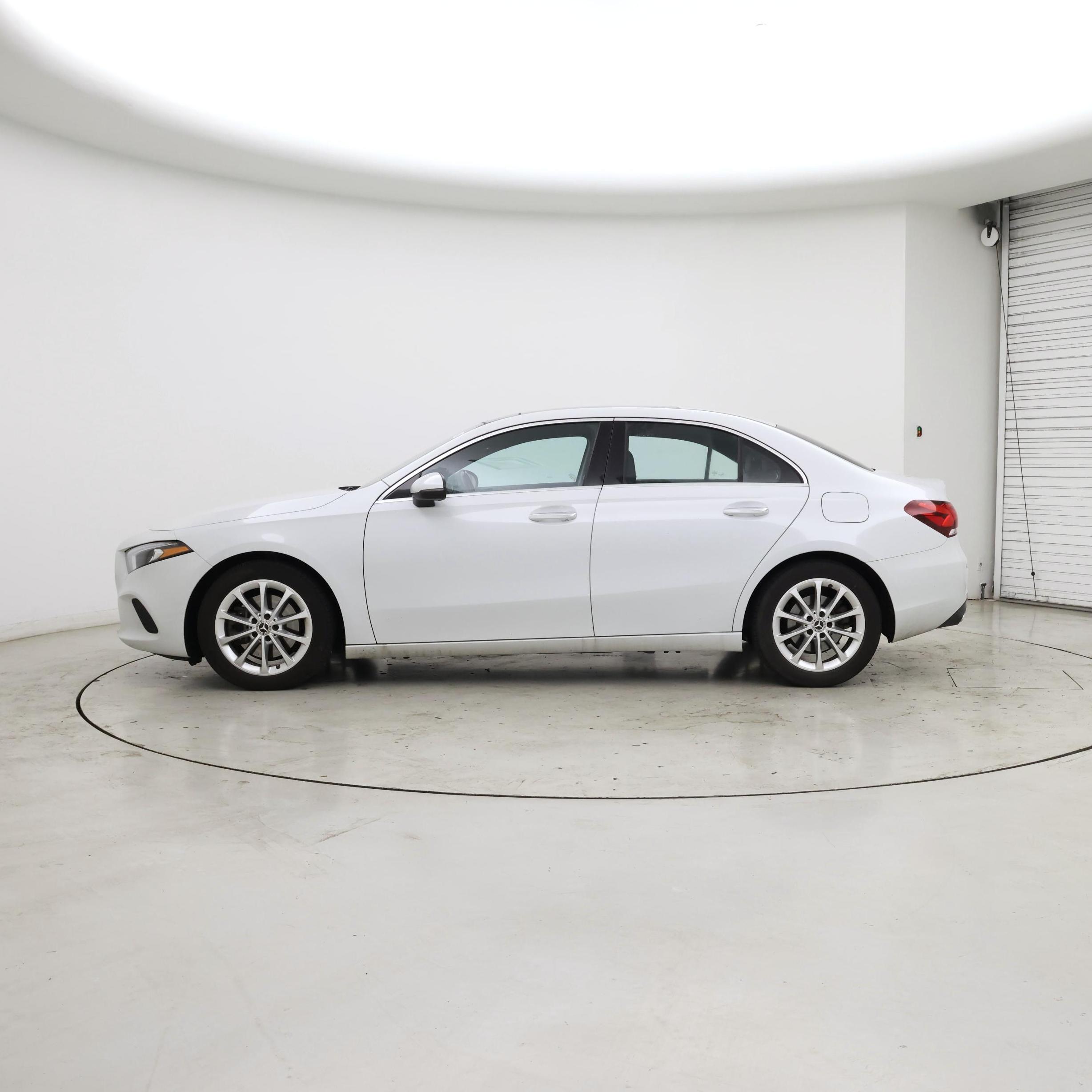 Thumbnail: 2020 Mercedes-Benz A-Class - 3