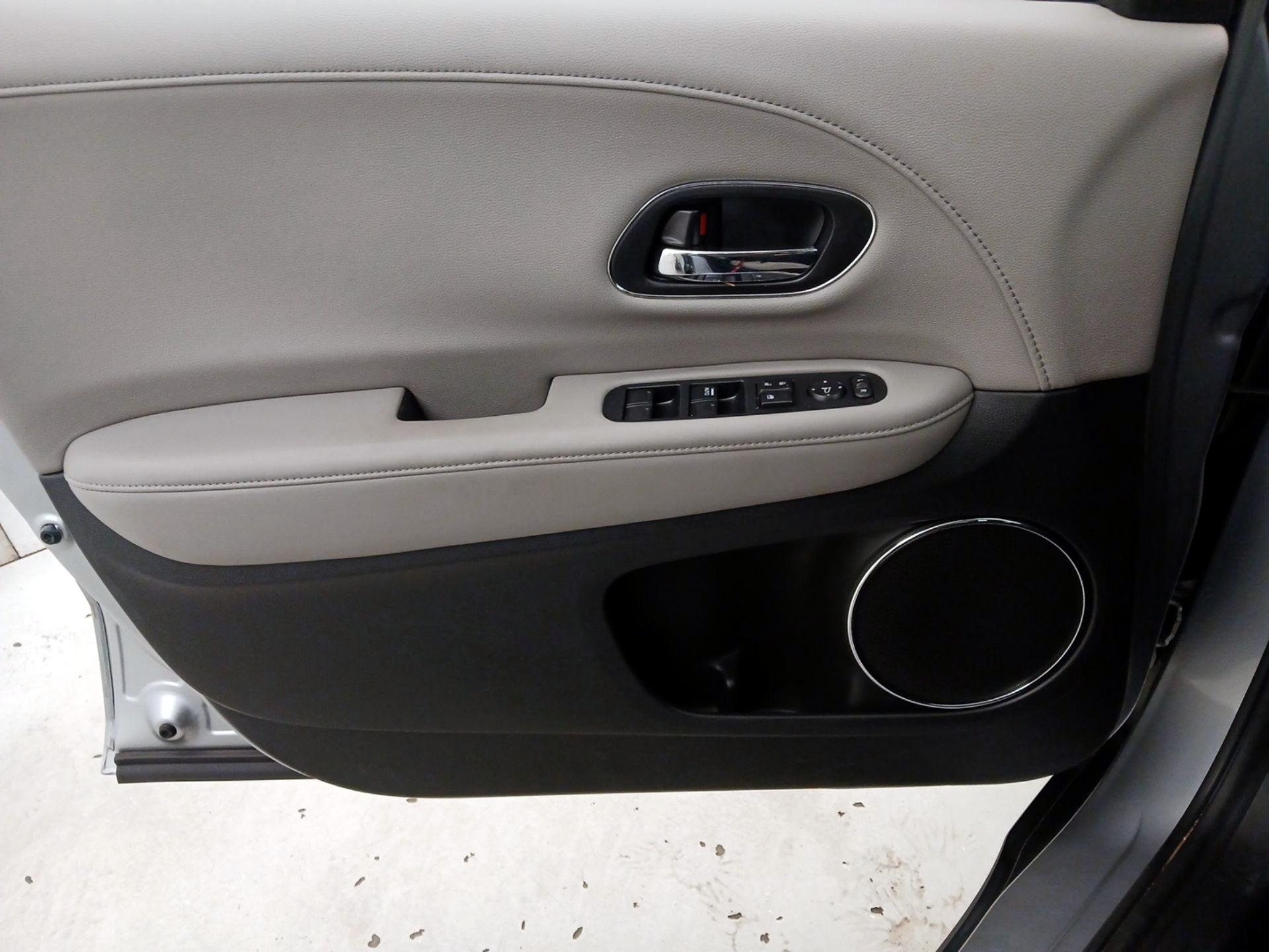 Thumbnail: 2017 Honda HR-V - 12