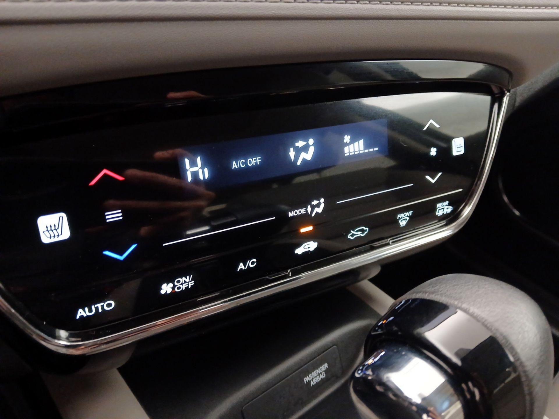 Thumbnail: 2017 Honda HR-V - 17